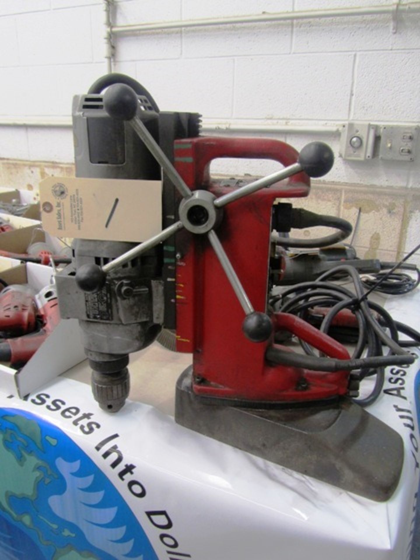 Milwaukee Magnetic Base Drill