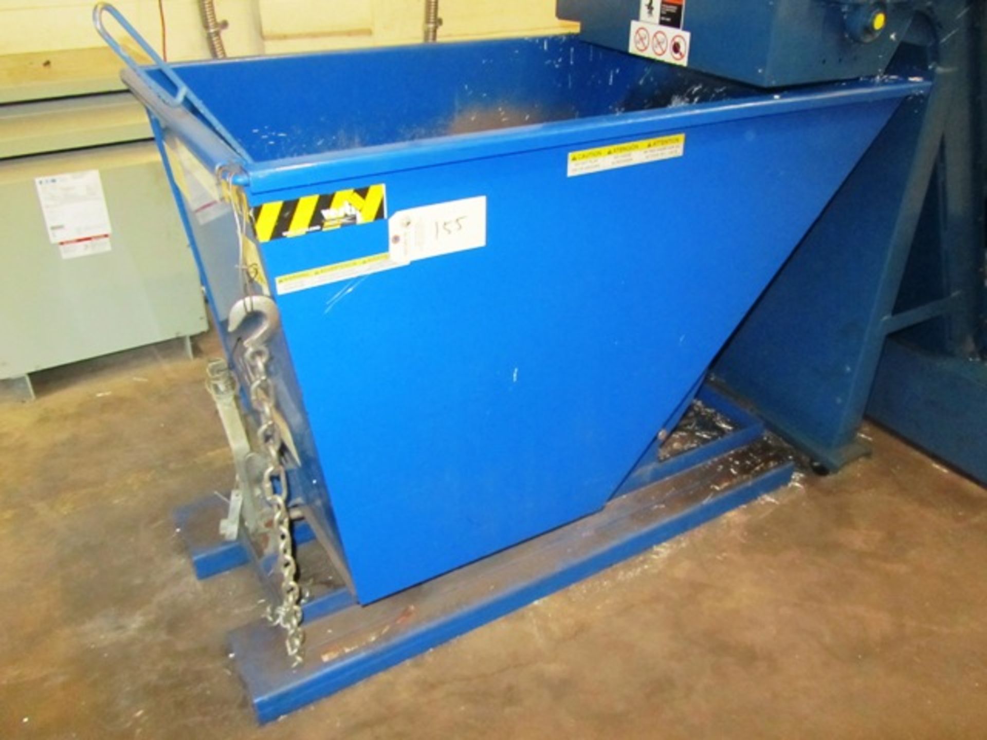 Vestil Self Dumping Hopper