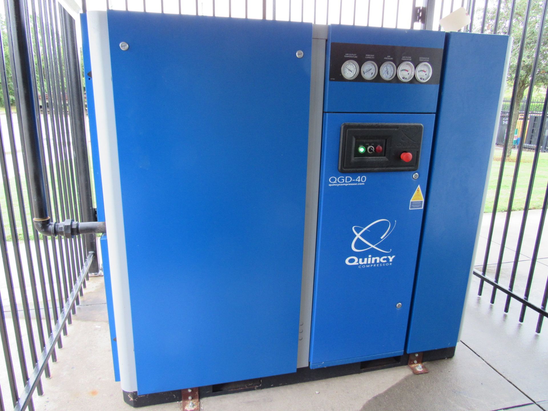 Quincy Model QGD-40 40 HP Rotary Screw Air Compressor with 300 PSI, sn:UTY301389, mfg.2015 - Image 3 of 6