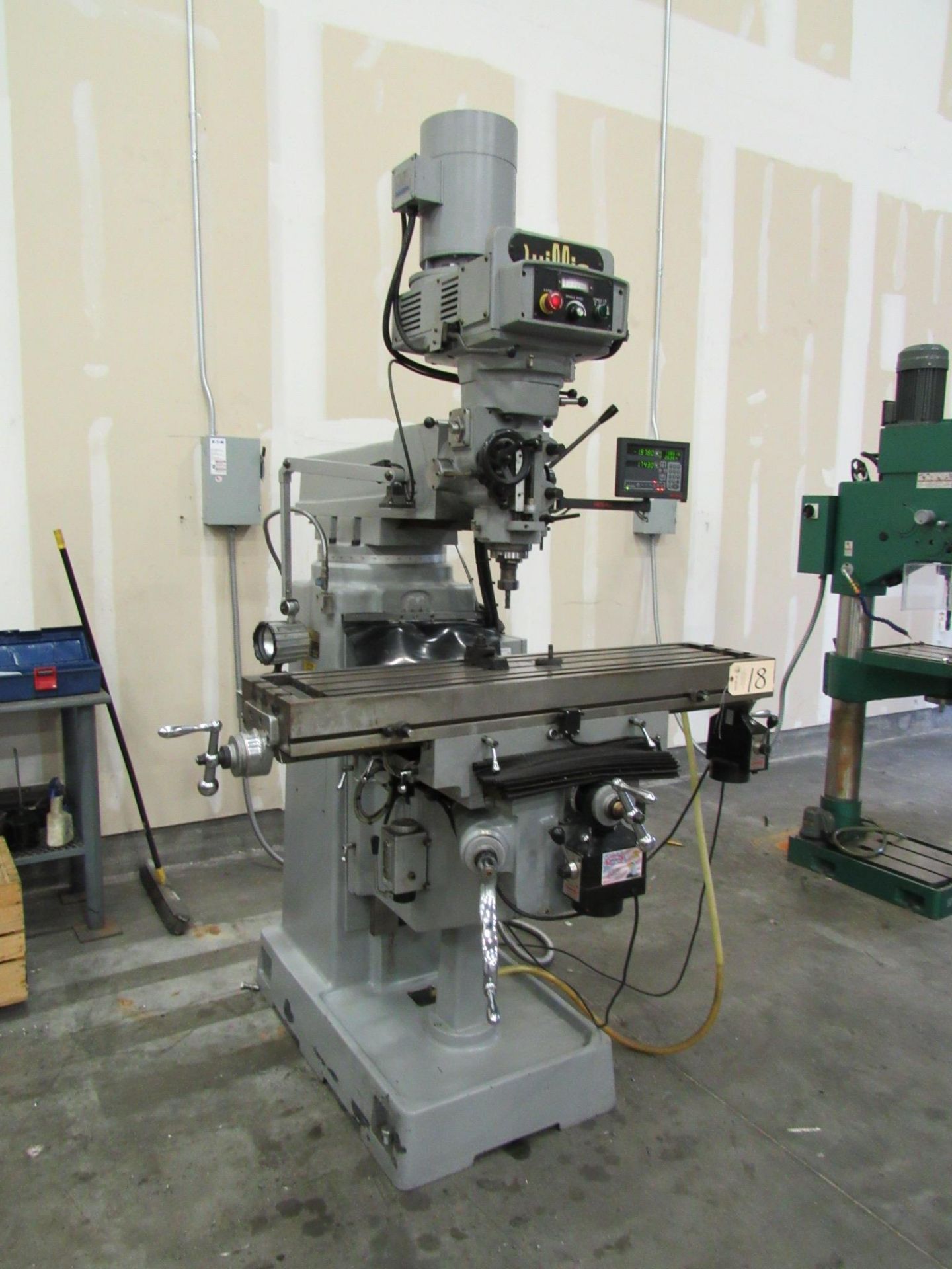 Willis Model 1250II-FV Variable Speed Knee Mill with 9'' x 48'' Table, Dual Servo Feeds, Variable - Image 3 of 8