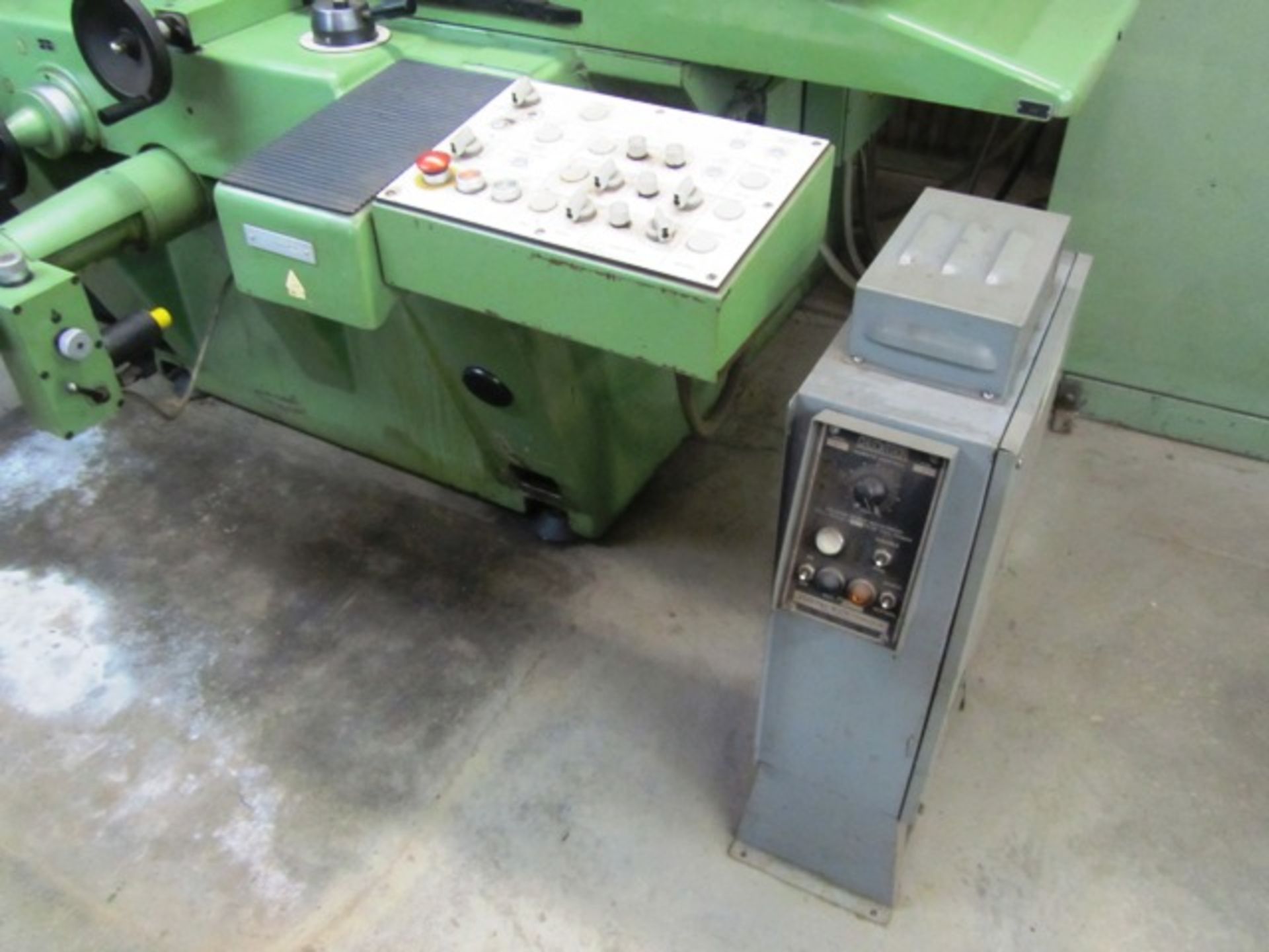 Blohm 18'' x 30'' Hydraulic Surface Grinder with Incremental Downfeed, Electro-Magnetic Chuck, - Image 2 of 3