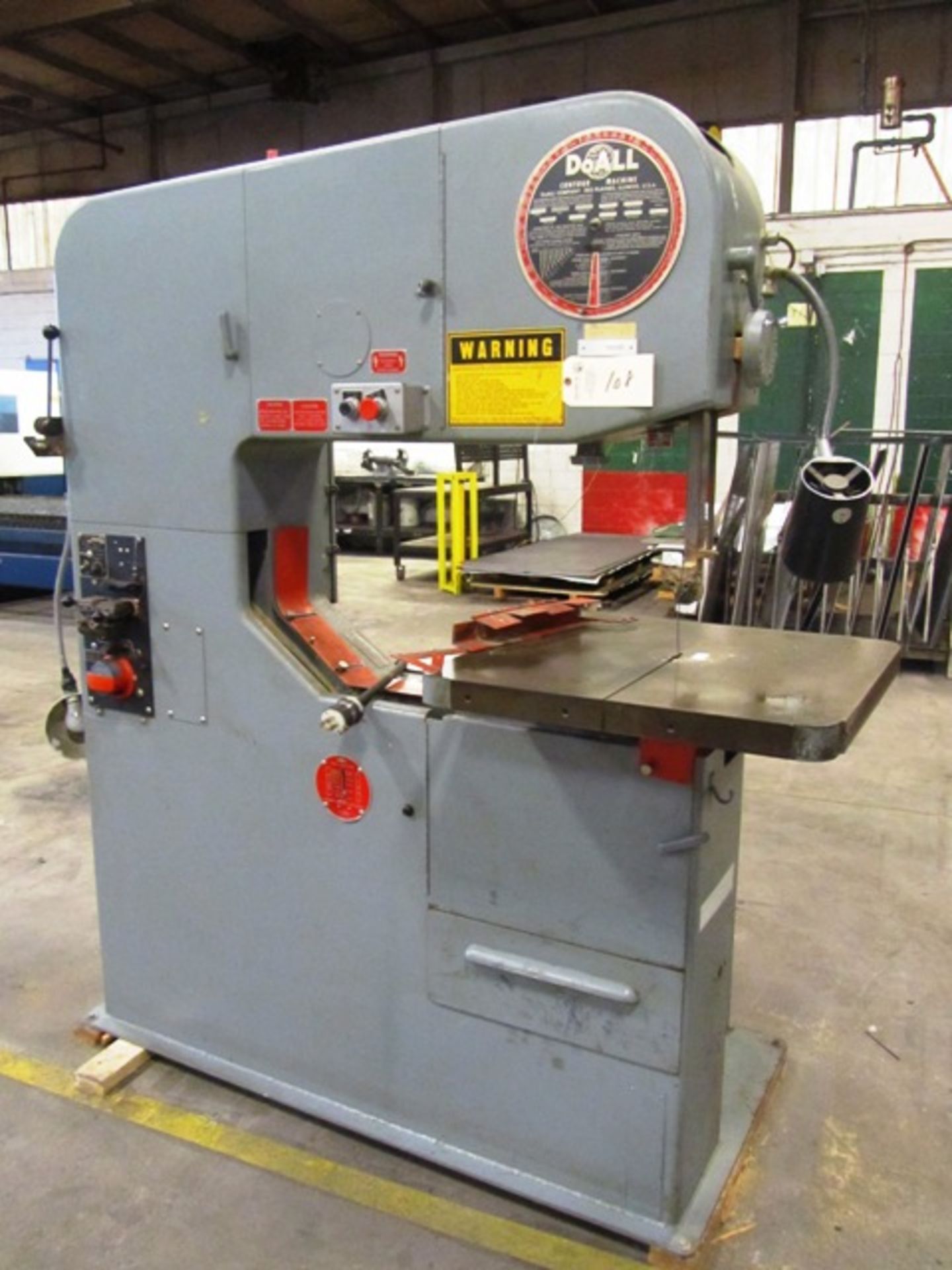 DoAll 36'' Model 3613-1 36'' Vertical Wood Cutting Bandsaw with Model DBW-15 Blade Weld