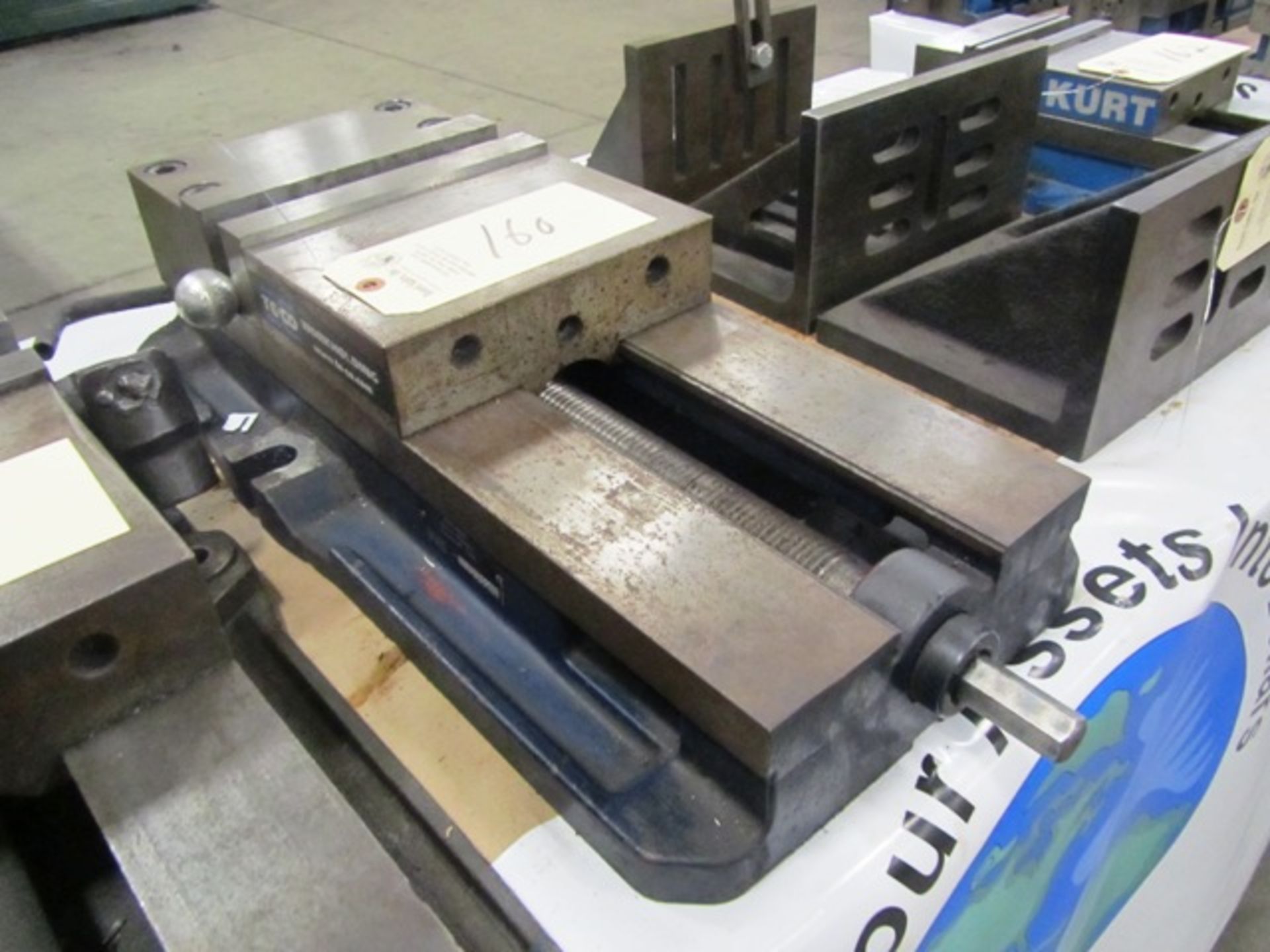 TE-CO PWS-8110 8'' Milling Vise