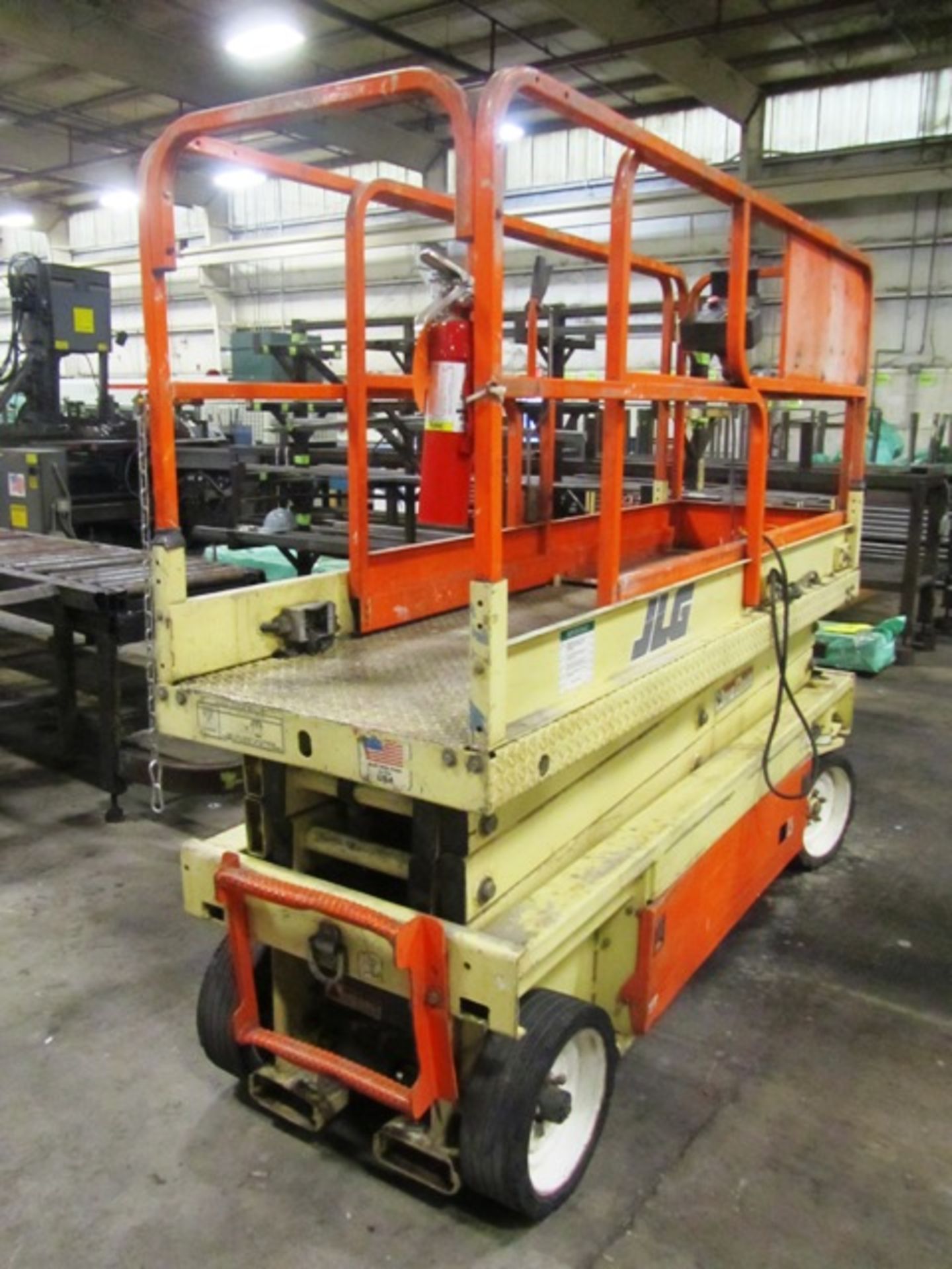 JLG Model 2033-E Electric Scissor Lift with 20' Max Height, 750lb Capacity, 24 Volt, Plug-In Type - Image 2 of 2