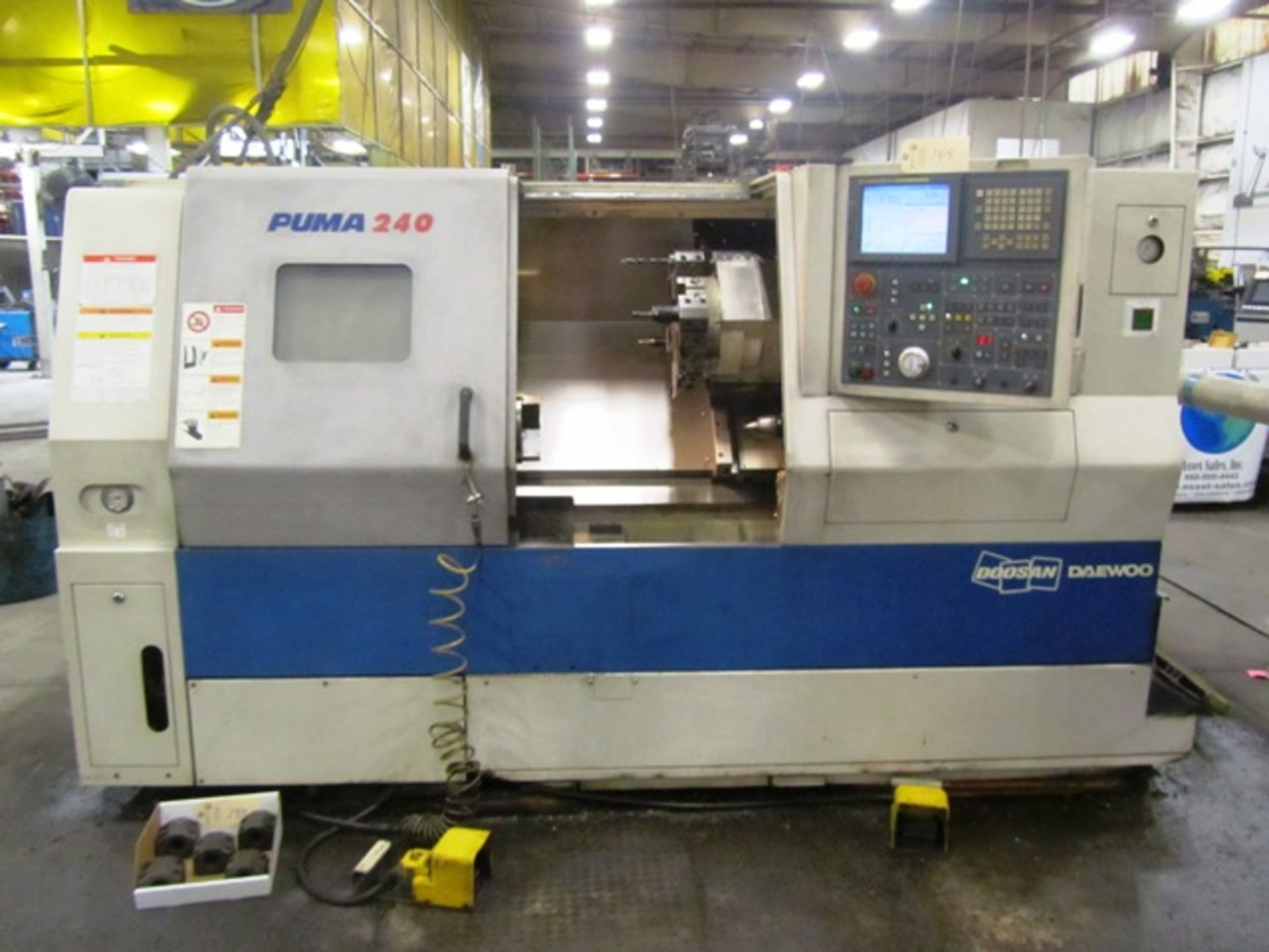 Doosan Puma 240B 2-Axis CNC Turning Center with 21.65'' Swing, 8'' 3-Jaw Hydraulic Chuck, Approx