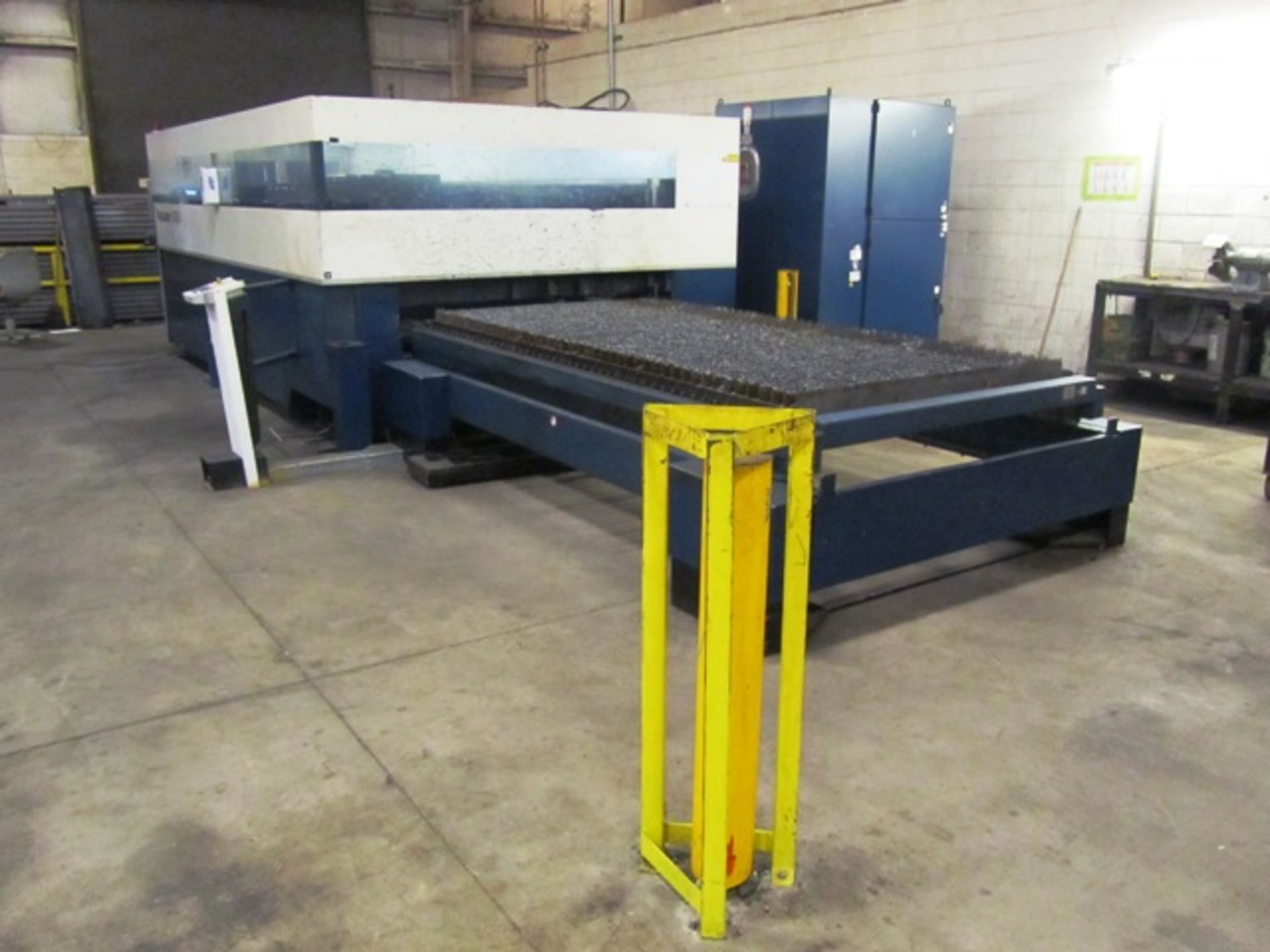 Trumpf Tru Laser 3030 / Tru Flow 4000 Watt CNC Laser Burning Machine with (2) 5' x 10' Pallets, Dust - Image 5 of 7