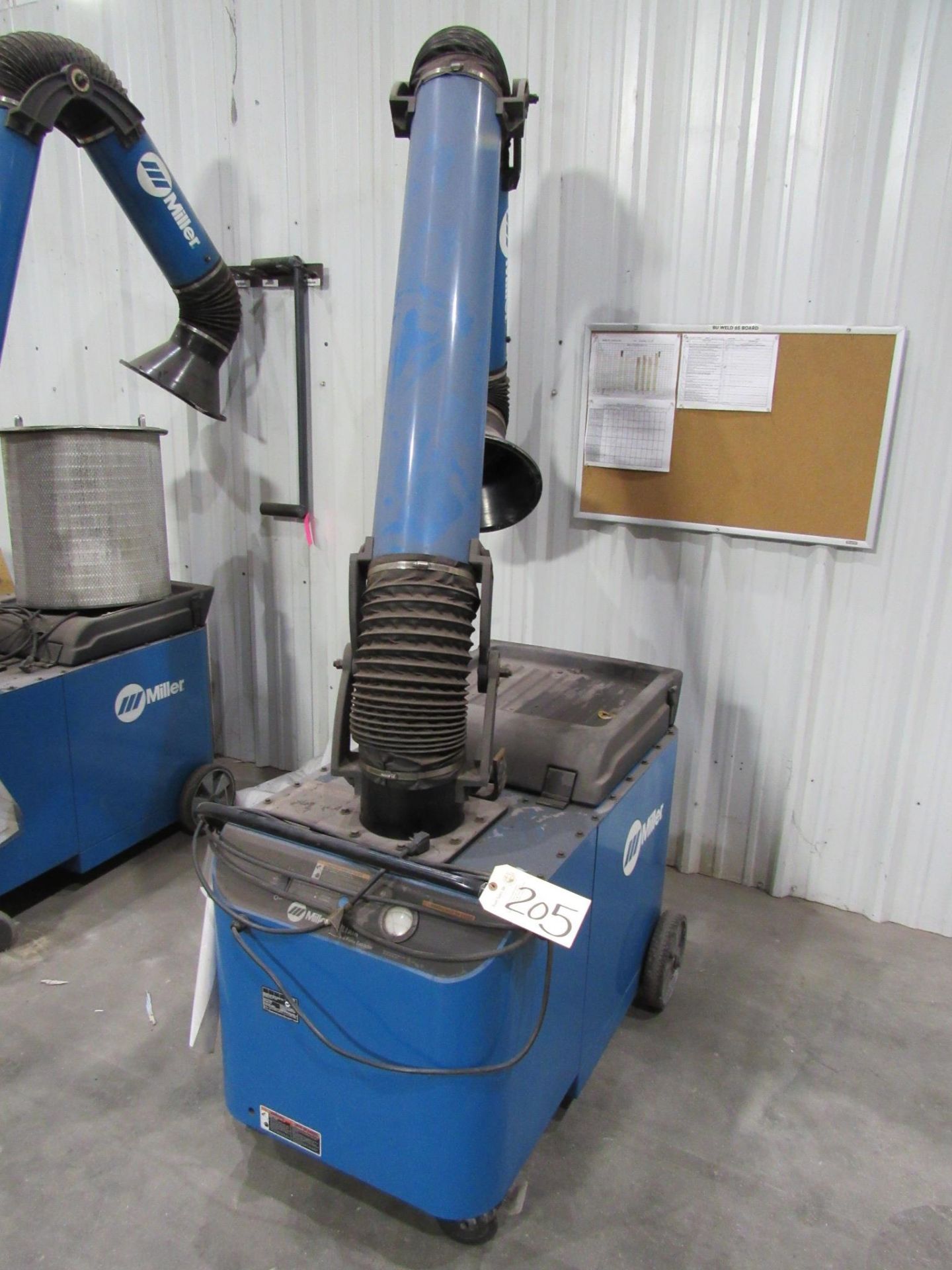 *Miller Delta Fab Mig Welder, sn:MC340169C with Miller 24A Wire Feeder, sn:MC290325V, *Linde SE- - Image 13 of 17