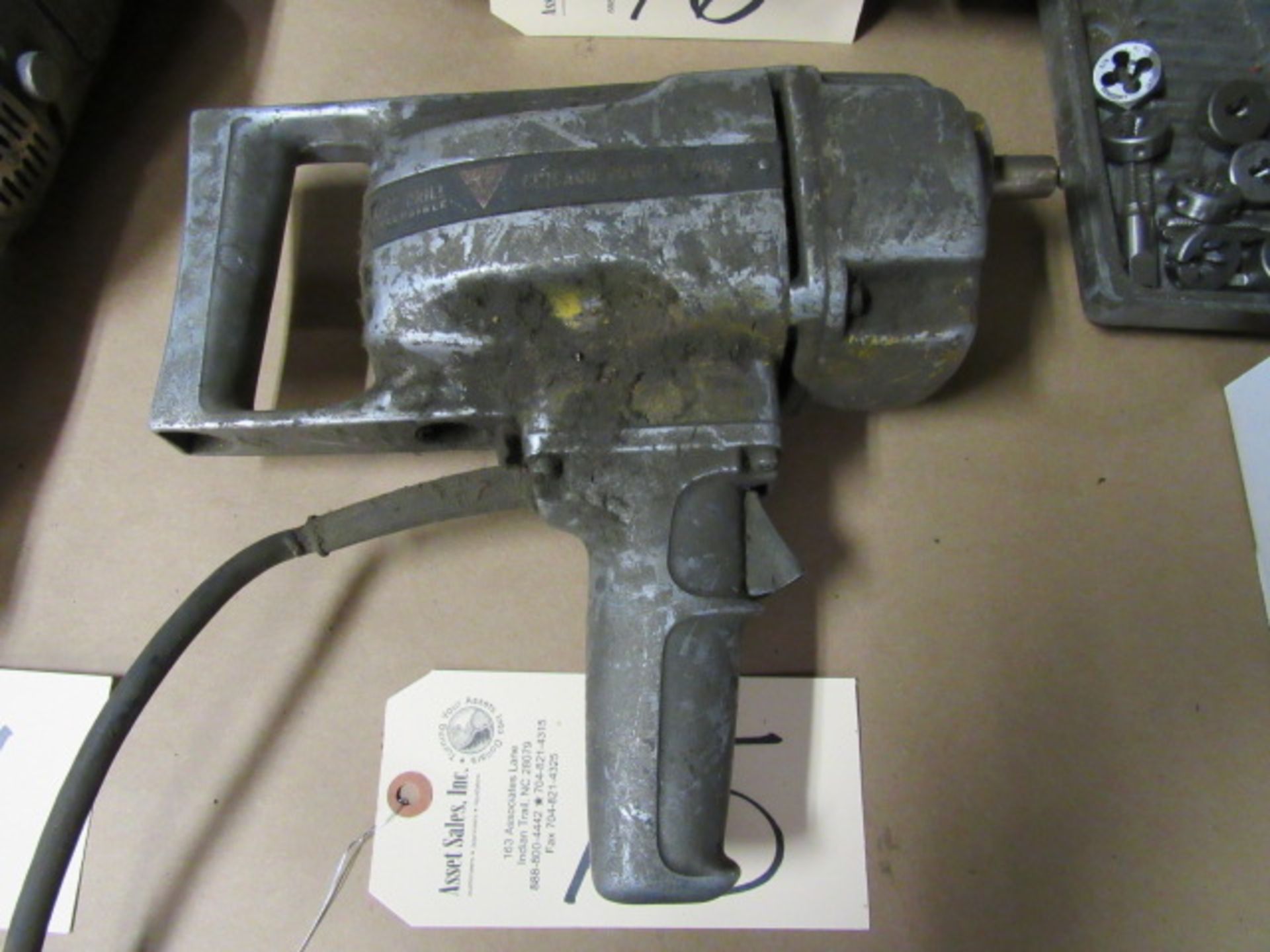 Chicago 1/2'' Reversible Drill