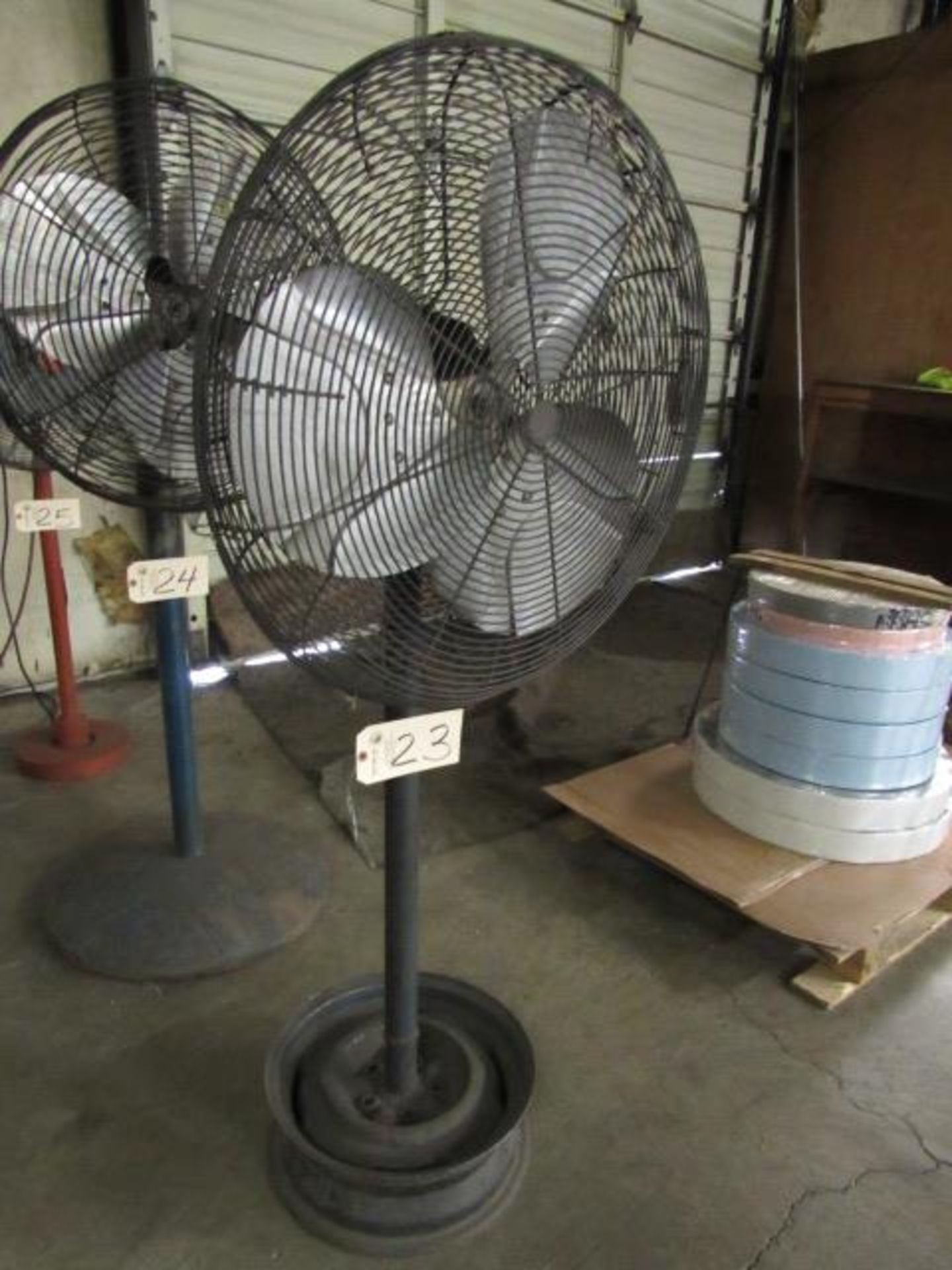 Shop Fan