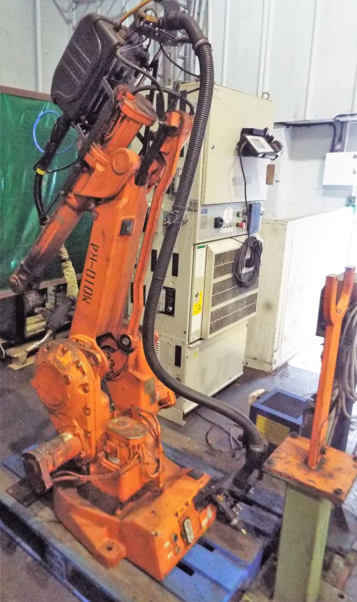 ABB 2400L Mig Welding Robot . - Image 2 of 15