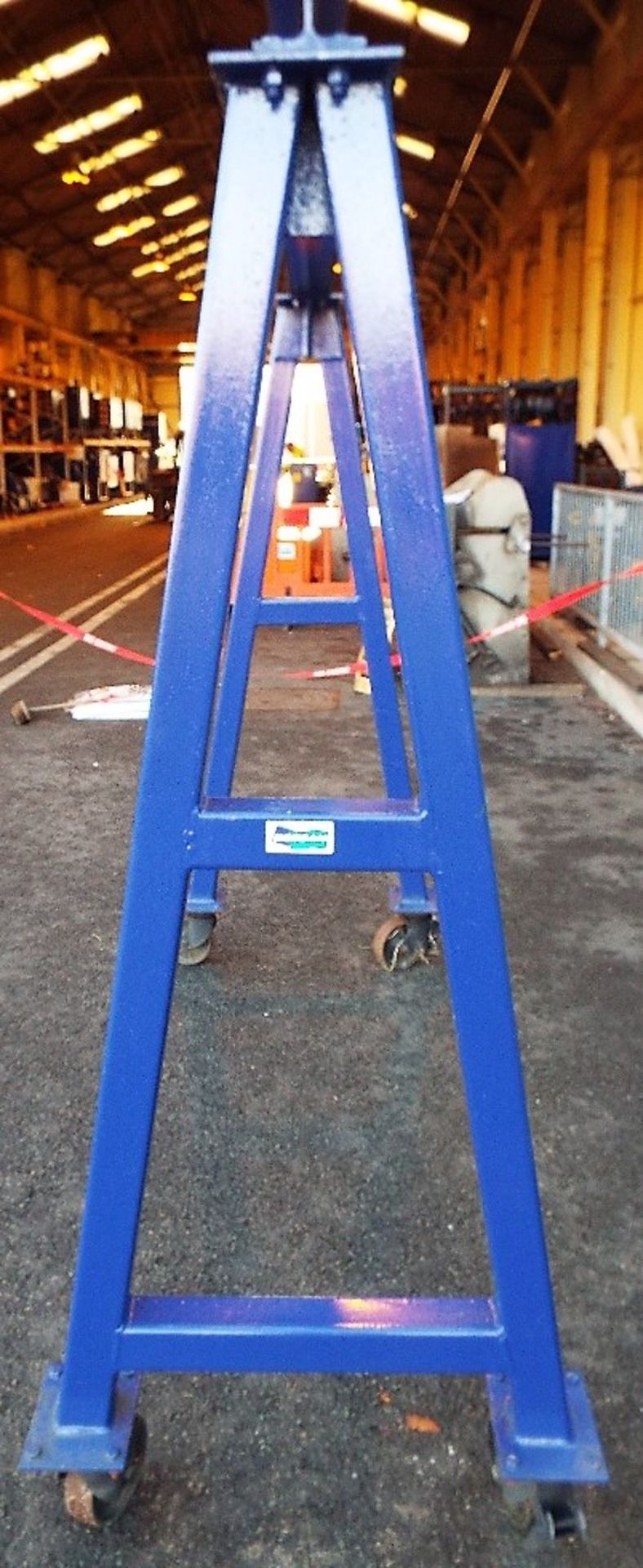 Portable 2000Kg Rated Gantry - Image 3 of 3
