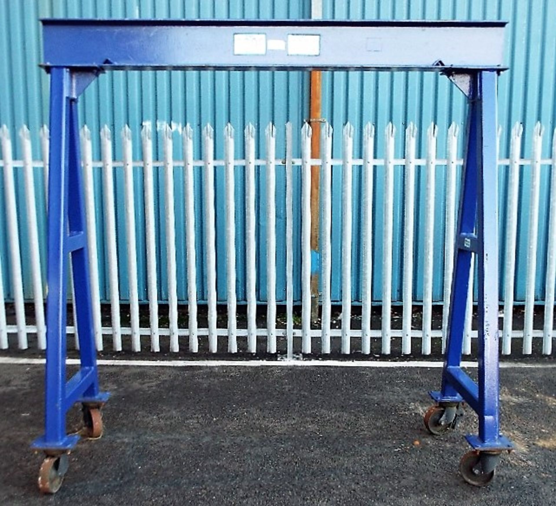Portable 2000Kg Rated Gantry