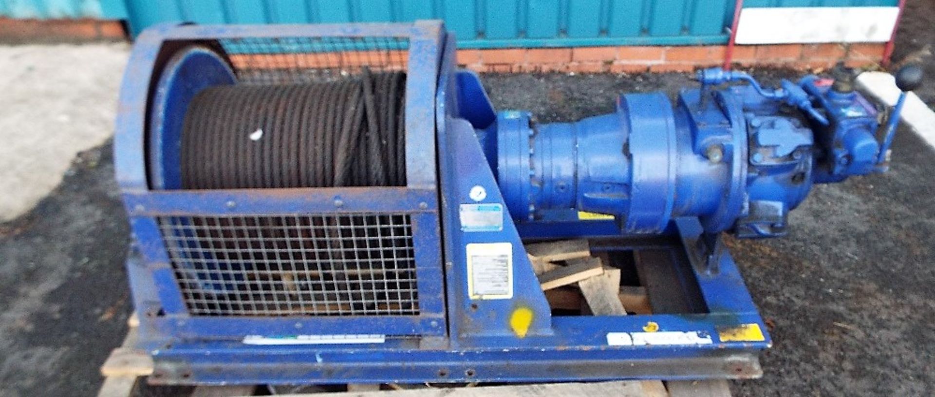 Emce 3000Kg Pneumatic Winch