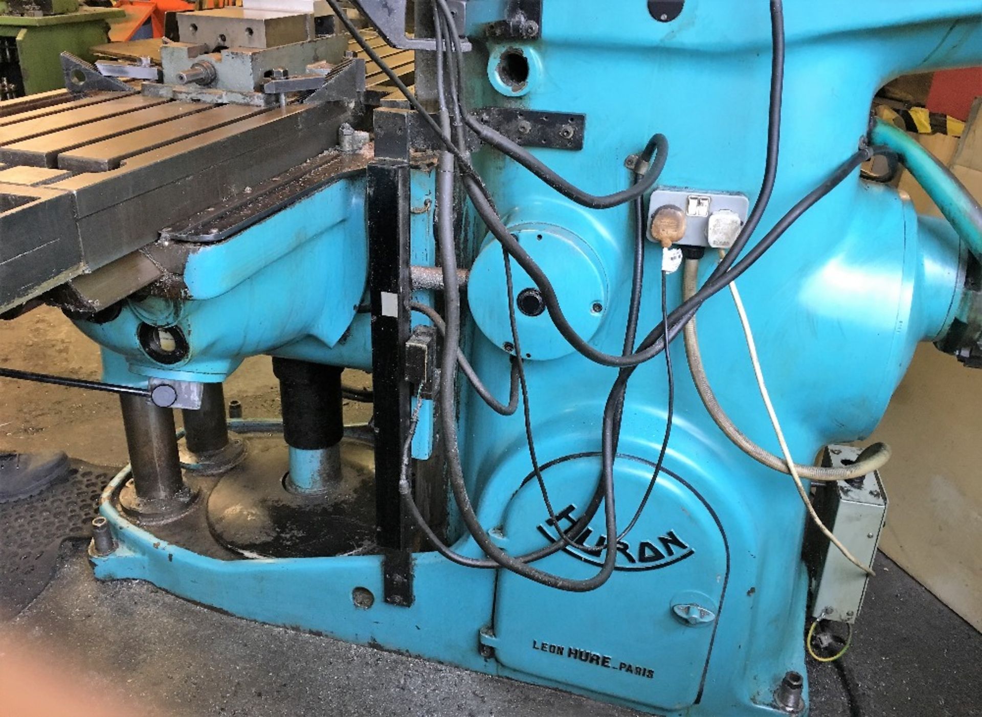 Huron Horizontal Milling Machine. - Image 2 of 6