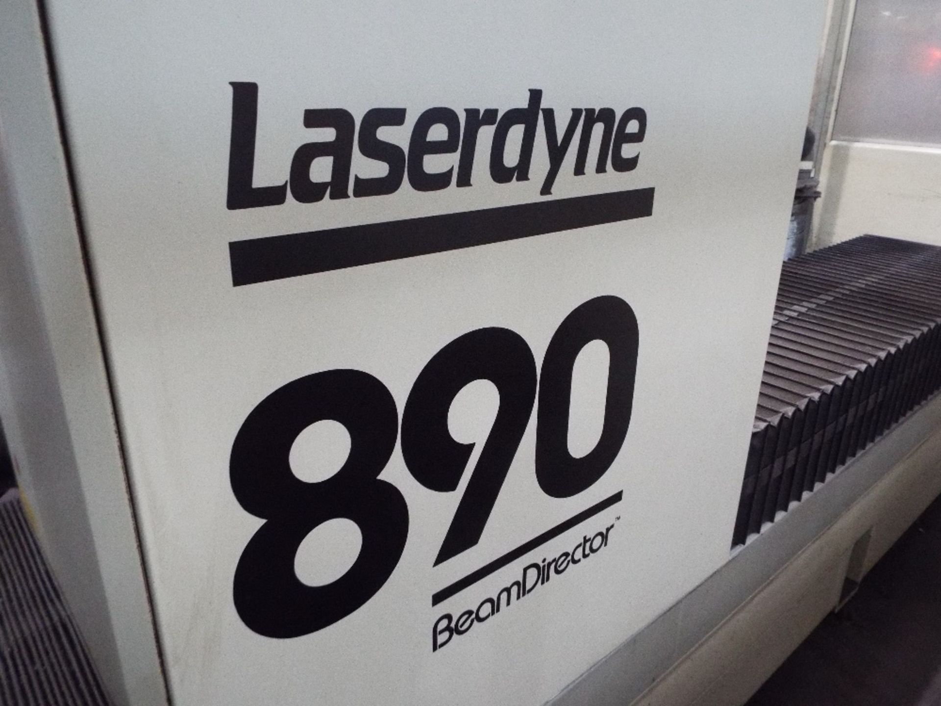 Lumonics Laserdyne 890 Beam Director Multiaxis Laser System cw Dust Extractor and Chilling Unit. - Bild 34 aus 36