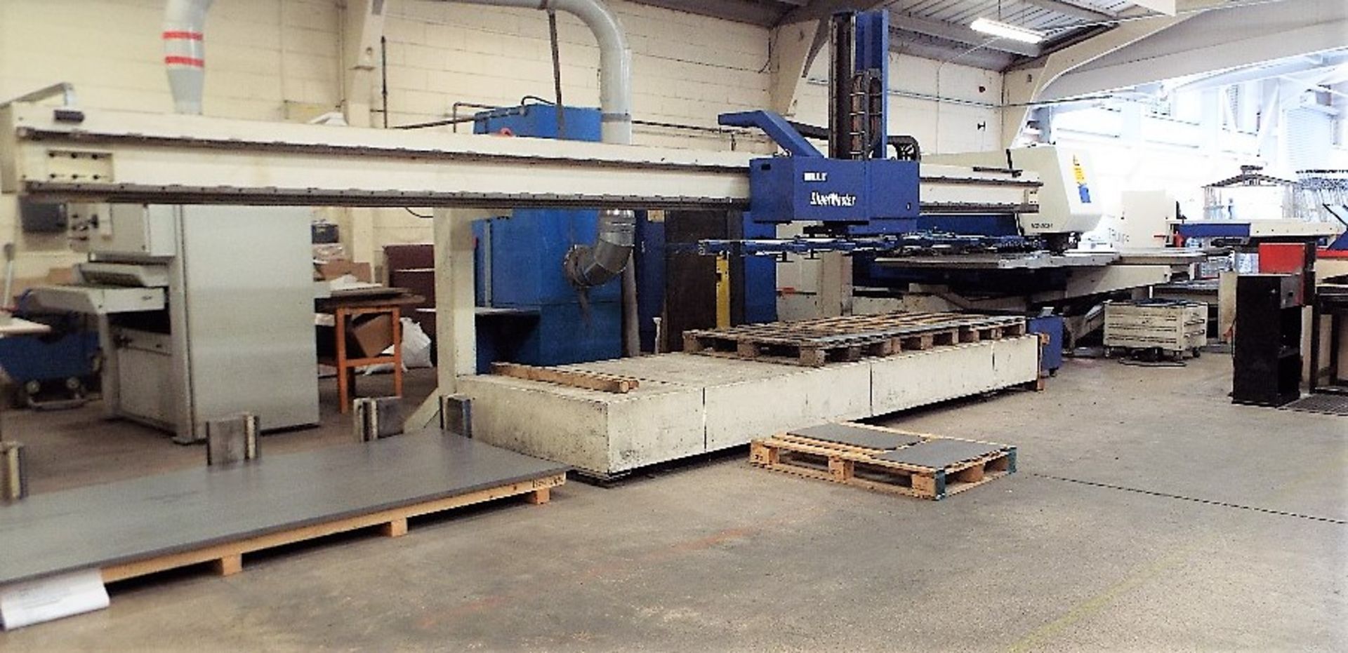 Trumpf Trumatic T500R FMC Punch Press cw Trumalift Sheet Master Auto Load & Skeleton Removal Table.