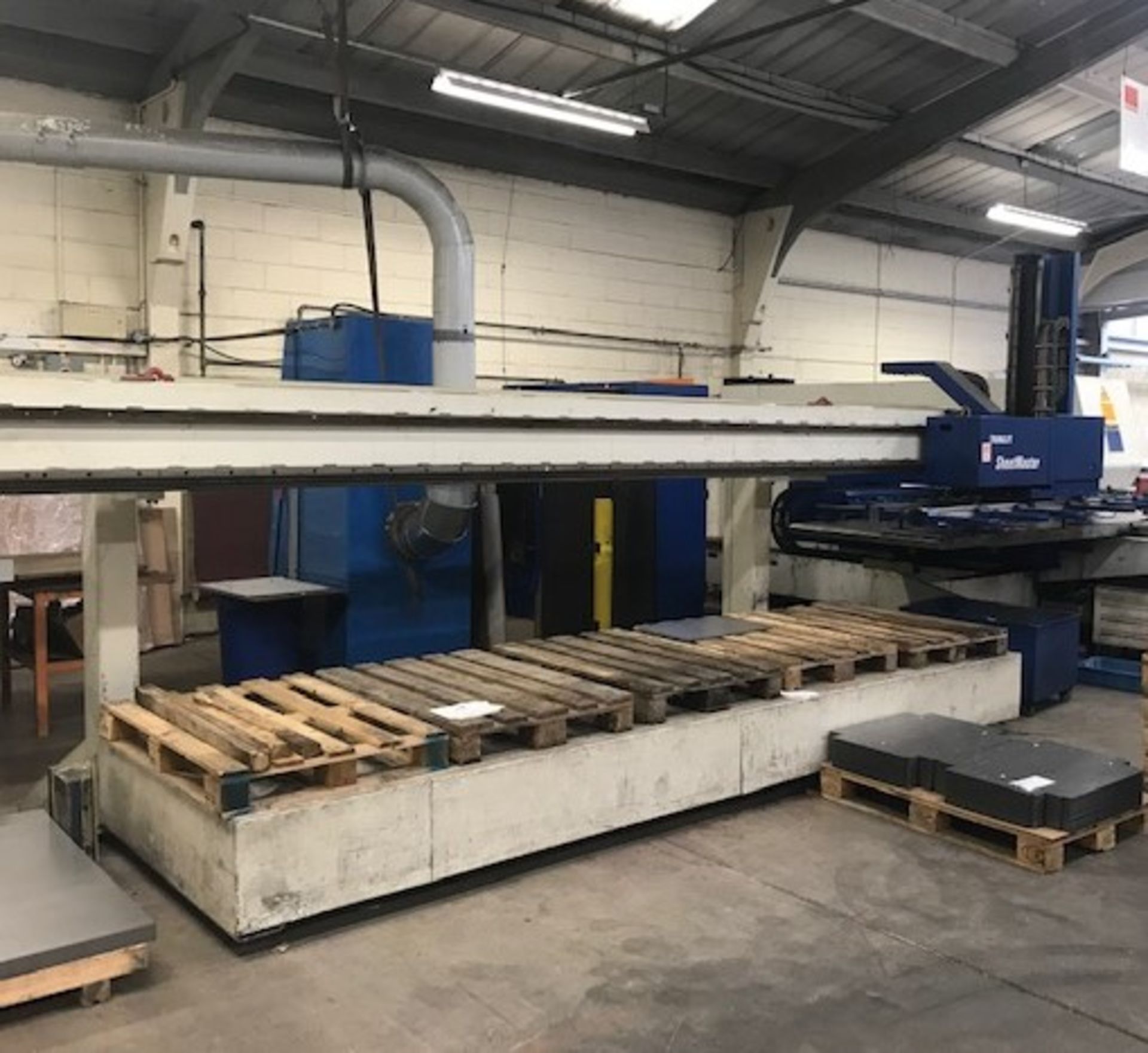 Trumpf Trumatic T500R FMC Punch Press cw Trumalift Sheet Master Auto Load & Skeleton Removal Table. - Image 43 of 47