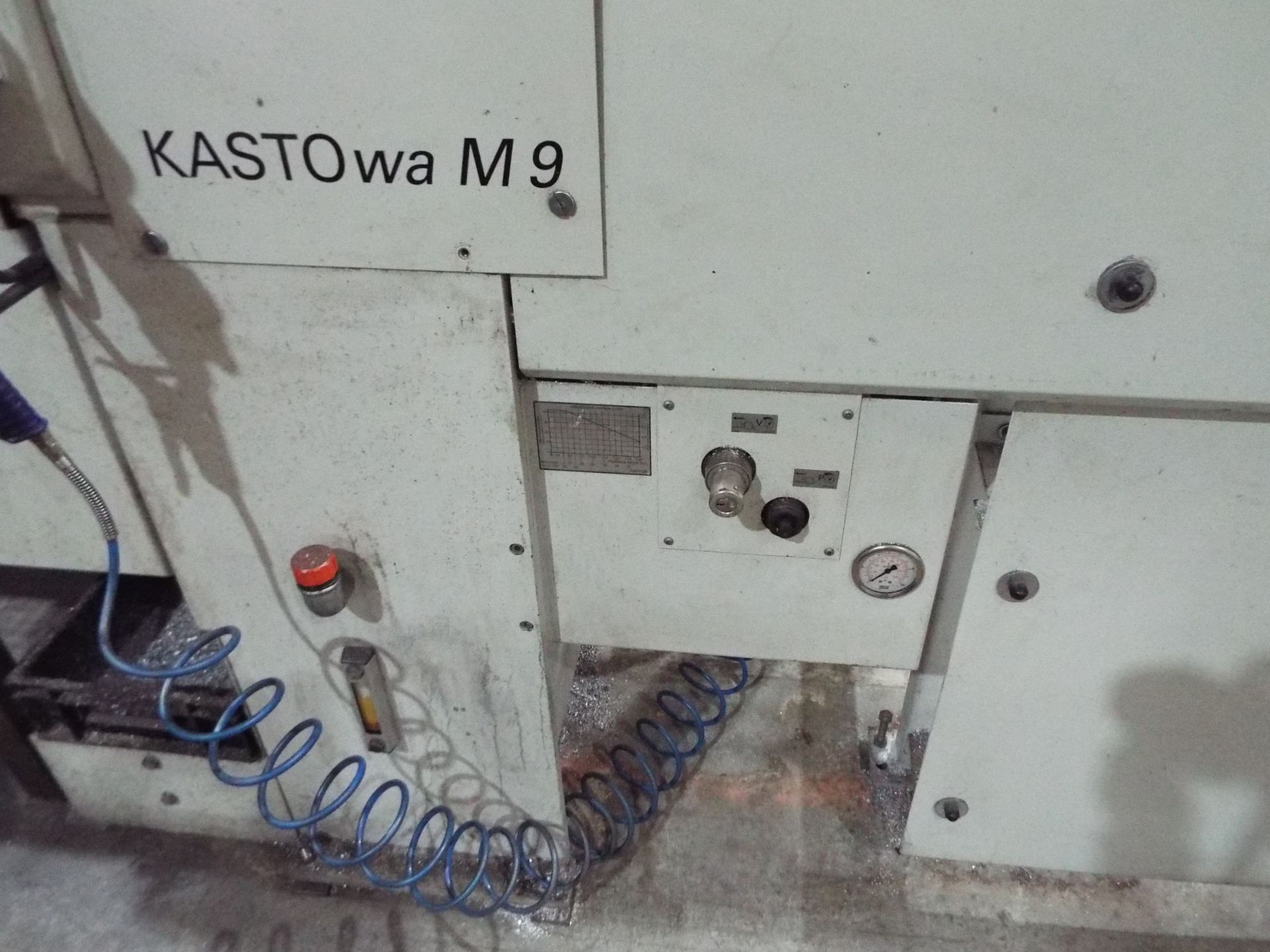 KASTO Wa M9 Automatic Hydraulic Circular Saw, complete with inclined/cam type loading table. - Image 13 of 20