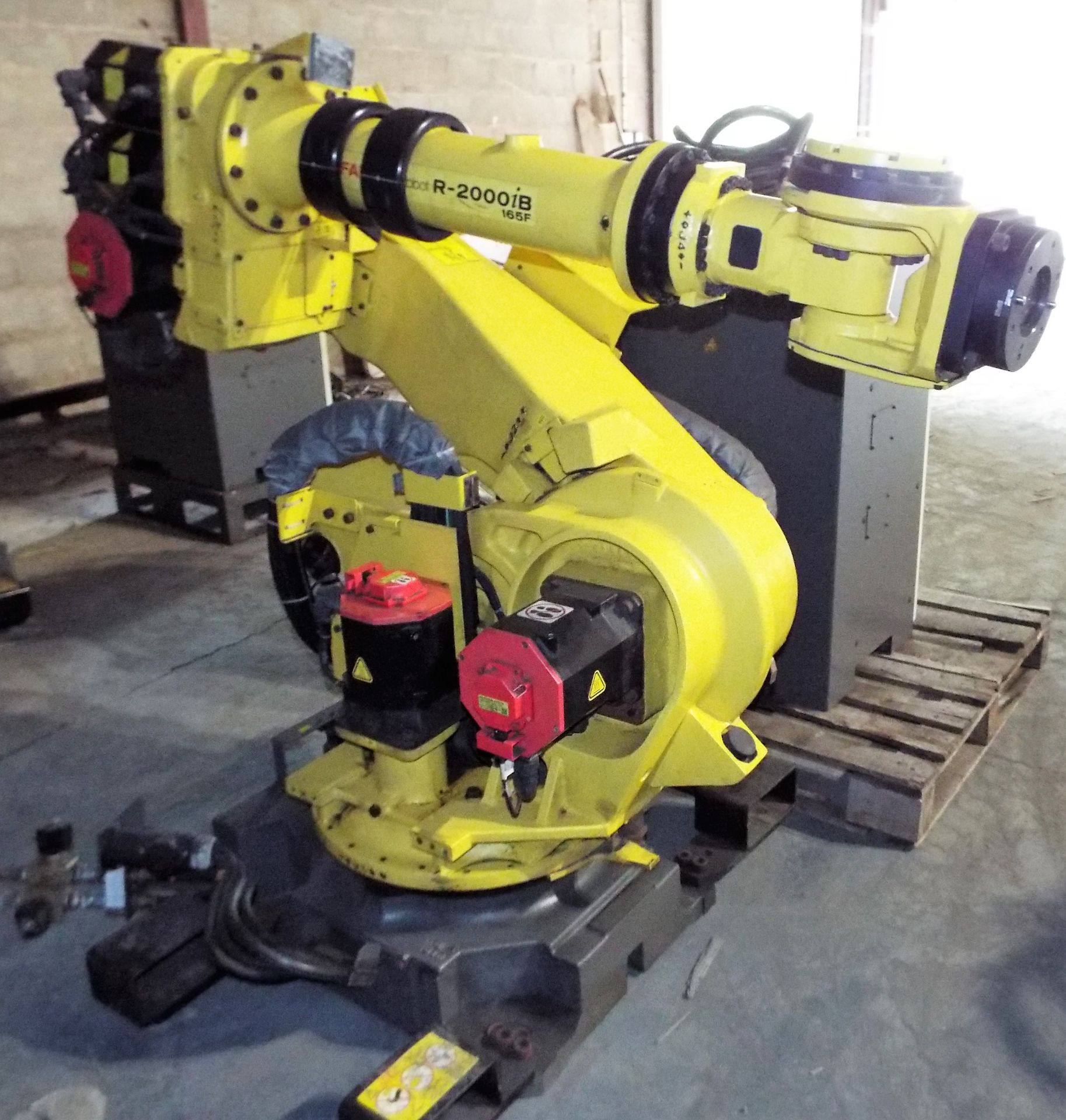 Fanuc Robot Type R-2000iB - 165F - R-30iA - Image 5 of 8