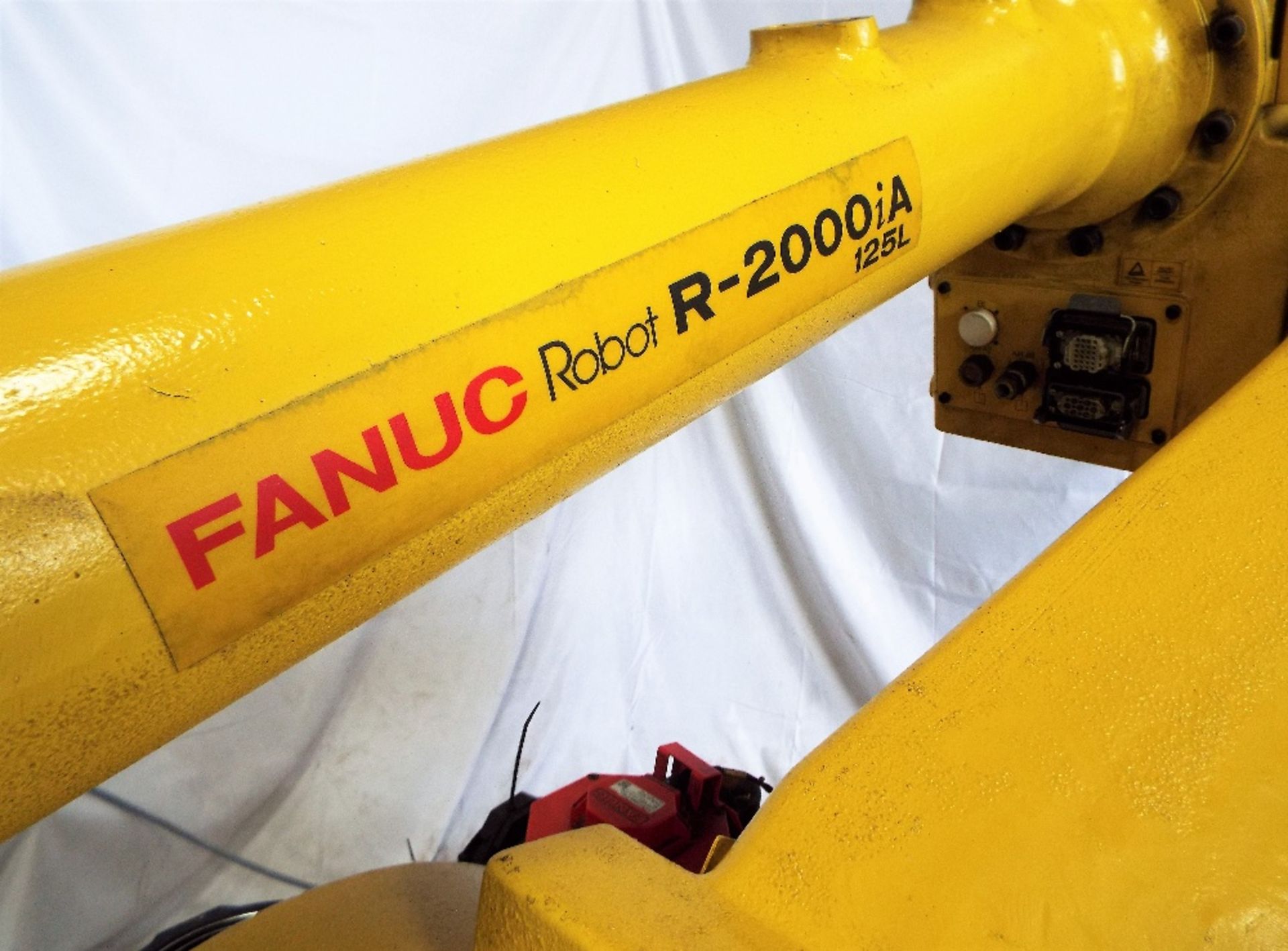 Fanuc Robot Type R-2000iA-125L - Image 6 of 10