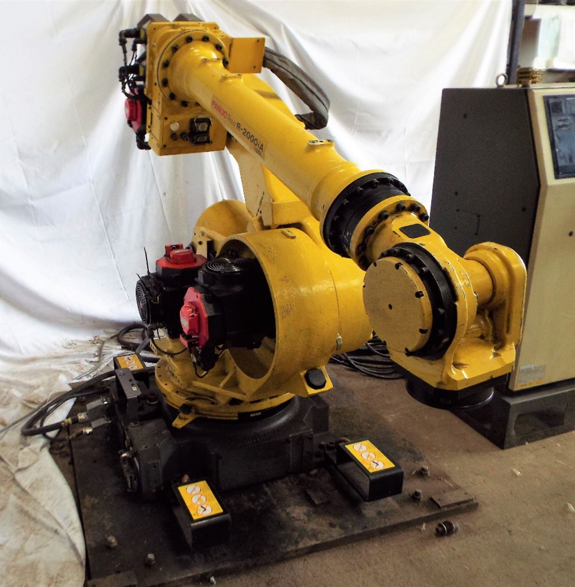 Fanuc Robot Type R-2000iA-125L - Image 2 of 10