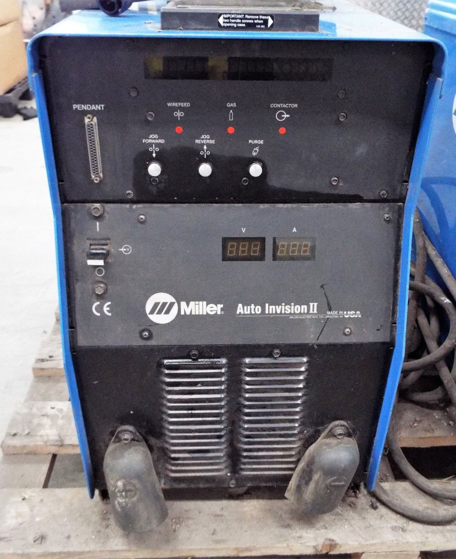 Miller Auto Invision 2 Robotic MIG Welding Power Source & Wire Feeder