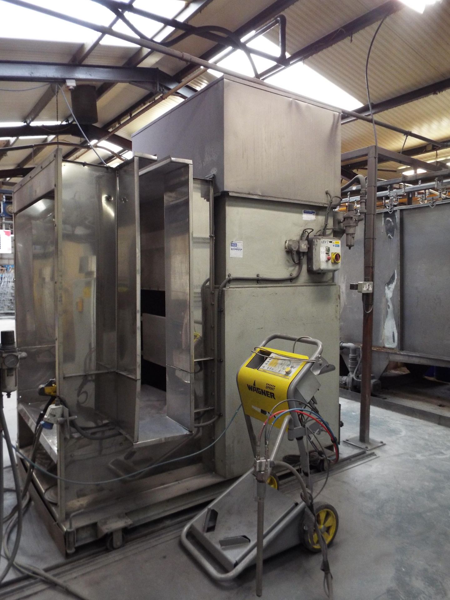 Modern, Compact Nordsen Versa Powder Coating Facility with On-Line Pre-treatment. - Bild 19 aus 36