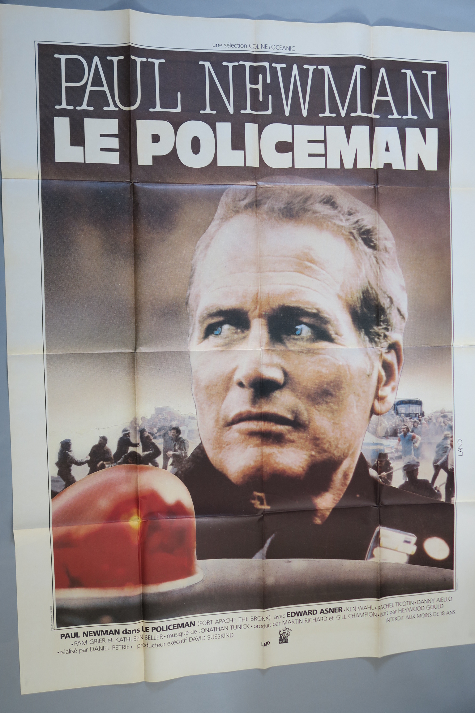 French Grande film posters to include; "Le Souteneur" with scooter art in French street scene, - Image 6 of 6