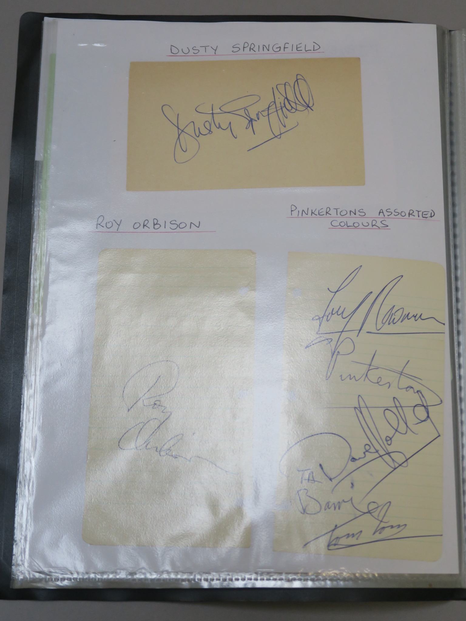 A folder of pop autographs many on photos collected by the reporter for Record Mirror including The - Image 3 of 11