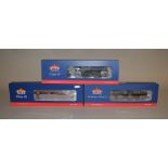 EX-SHOP STOCK: OO Gauge three boxed Bachmann 32-859 Class 9F, 31-318 Robinson Class J11,