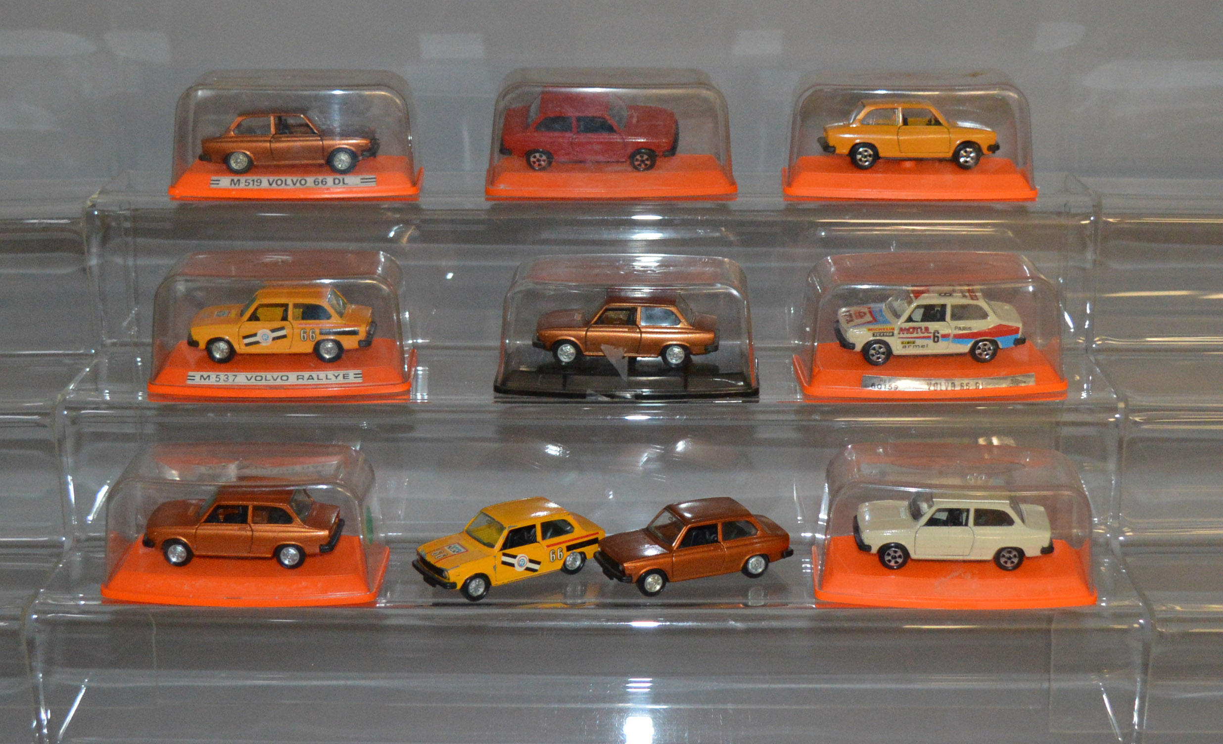 8 boxed Pilen/Guiloy (Spain) Volvo 66 diecast model cars in 1:43 scale,