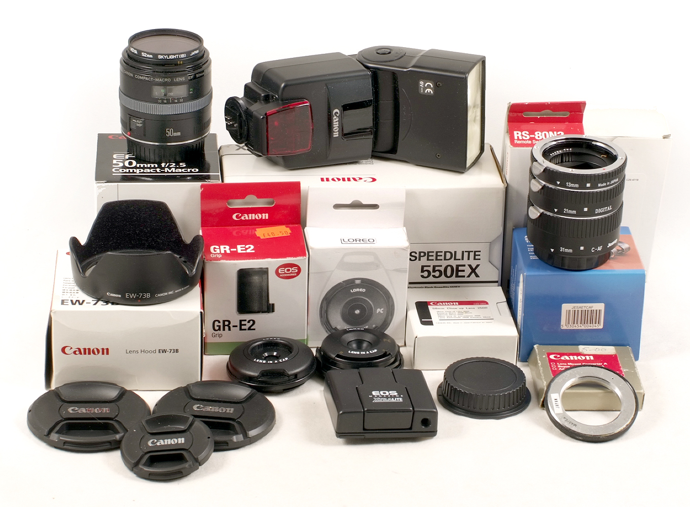 Canon 50mm f2.5 Macro Lens, Speedlite 550EX & Other Accessories.