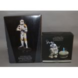2 Star Wars models Commander Cody and R2-D2 Deluxe. Commander Codi comes with certificate of