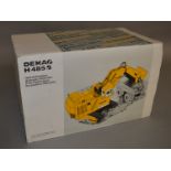 Demag H485S diecast Hydraulic Excavator (1).