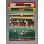 OO Gauge Hornby DDC ready locomotives,  R2344B Class QI Locomotive and R2560/ Train Pack both