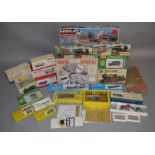 HO/OO Gauge. A quantity of Railway related model kits by Ratio, Airfix, Slaters etc., mostly in