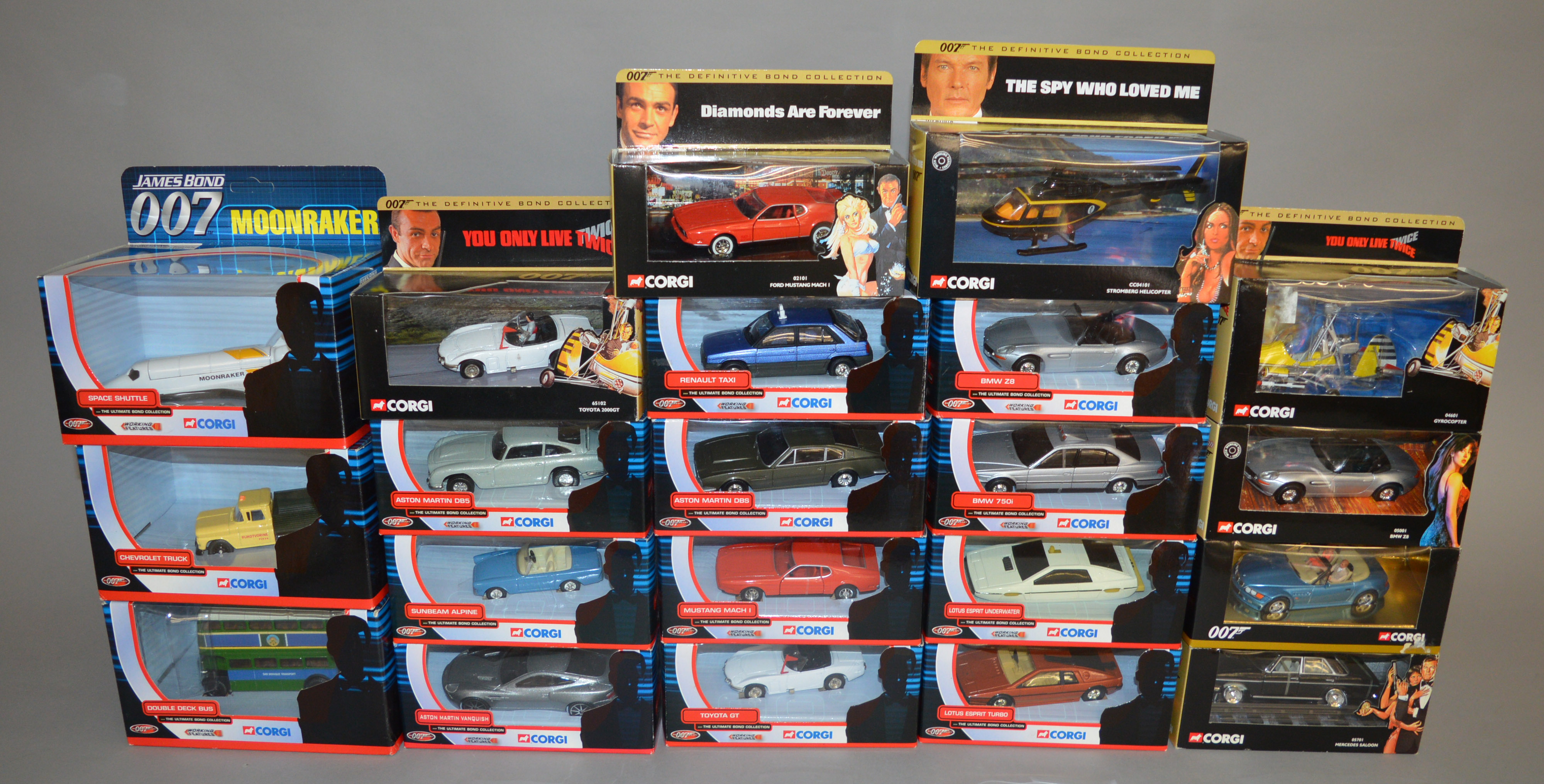 21 assorted James Bond 007 diecast by Corgi (21). [NO RESERVE]