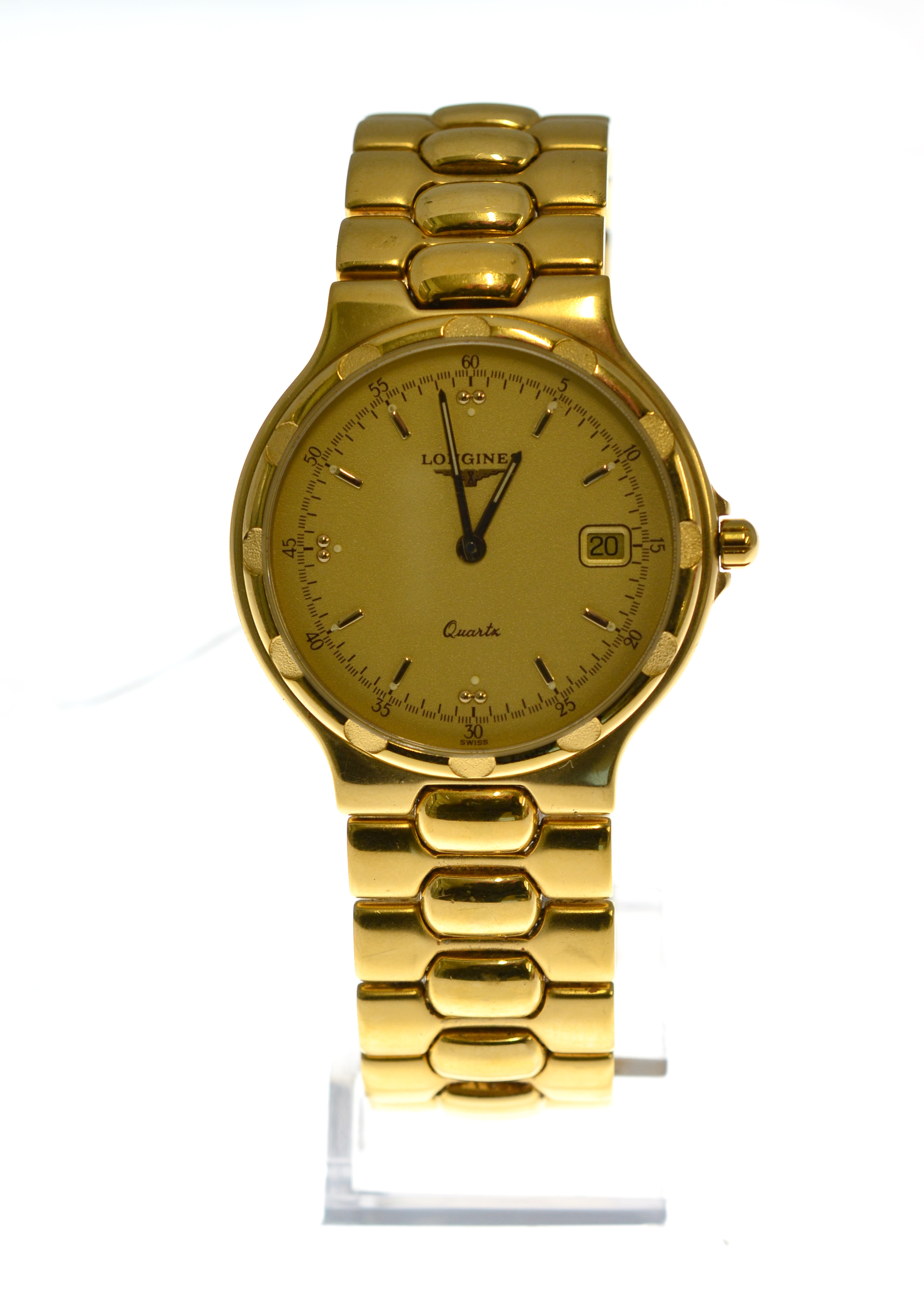 LONGINES - A gentlemans gold-plated quartz Longines Conquest wristwatch, model l1.614.2, champagne