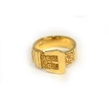 A 9ct H/M buckle ring, size Y, approx 11.5gms