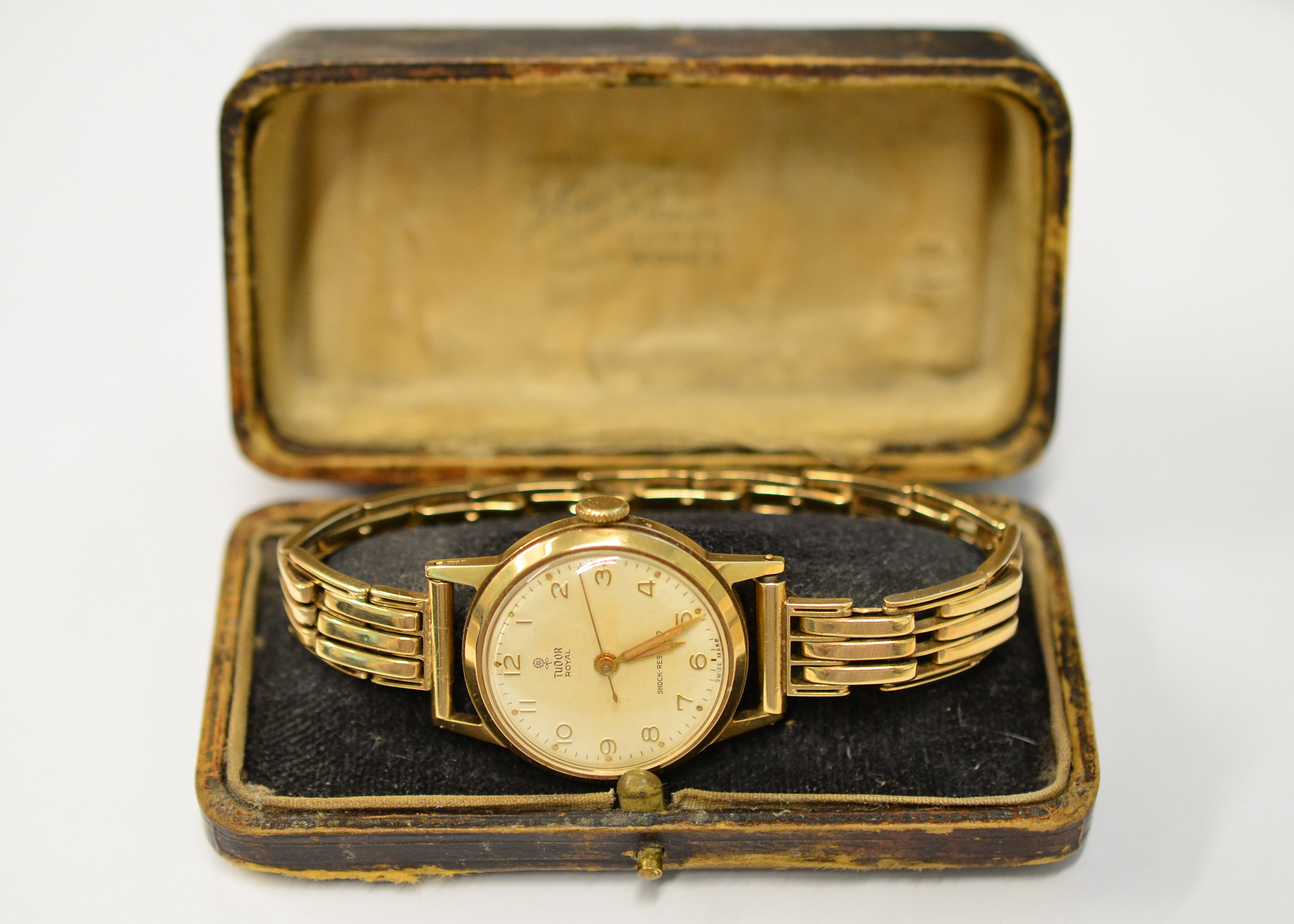 TUDOR - A 1950's 9ct gentleman's Tudor Royal mechanical wristwatch H/M Birmingham 1953, the