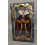 Snow White Evil Queen doll limited edition Disney Store 10/4000 (1).
