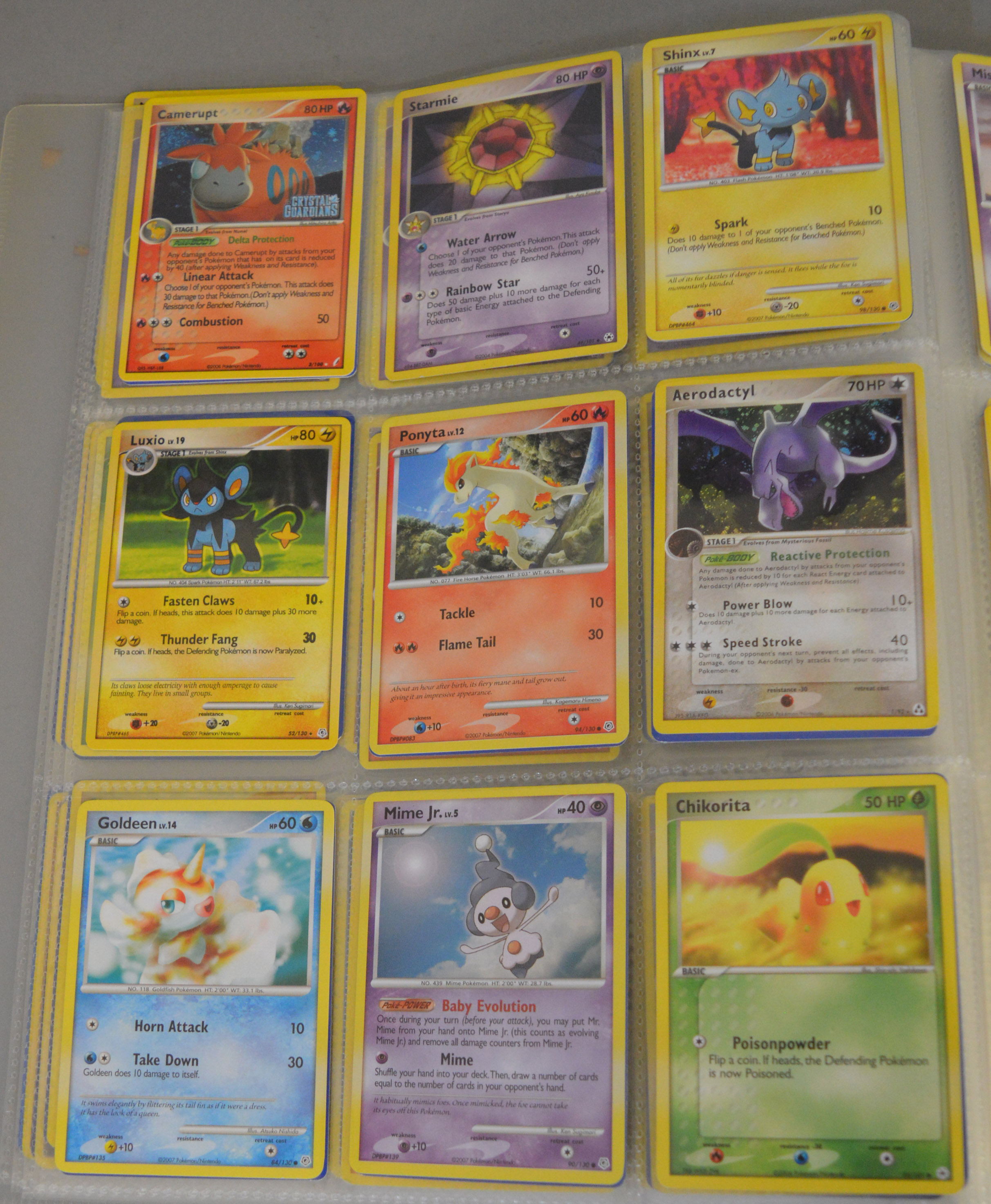 A mixed lot of Pokemon items, which includes; Game boy Color, Trading cards etc - Image 81 of 87