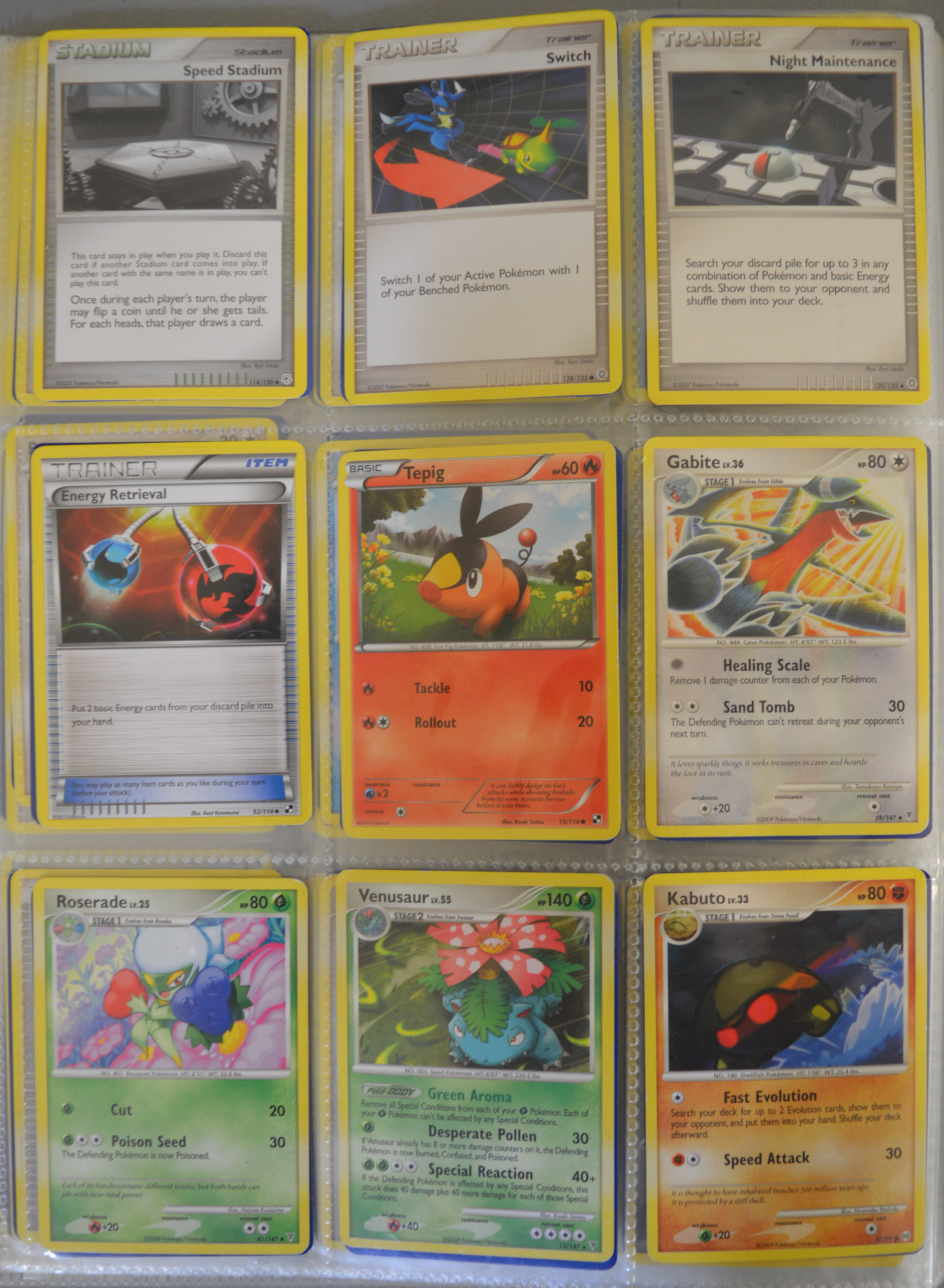 A mixed lot of Pokemon items, which includes; Game boy Color, Trading cards etc - Image 51 of 87