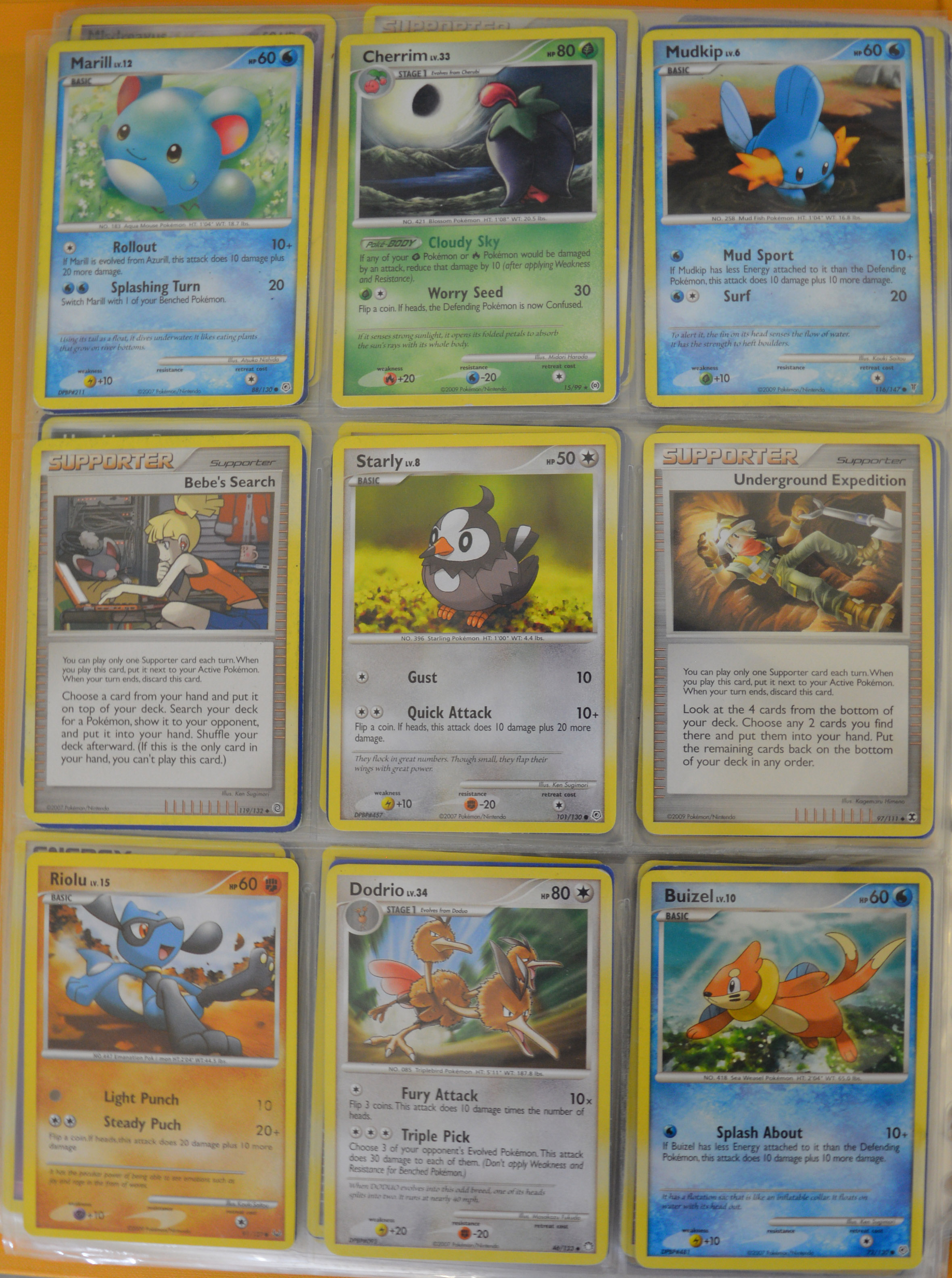 A mixed lot of Pokemon items, which includes; Game boy Color, Trading cards etc - Image 20 of 87