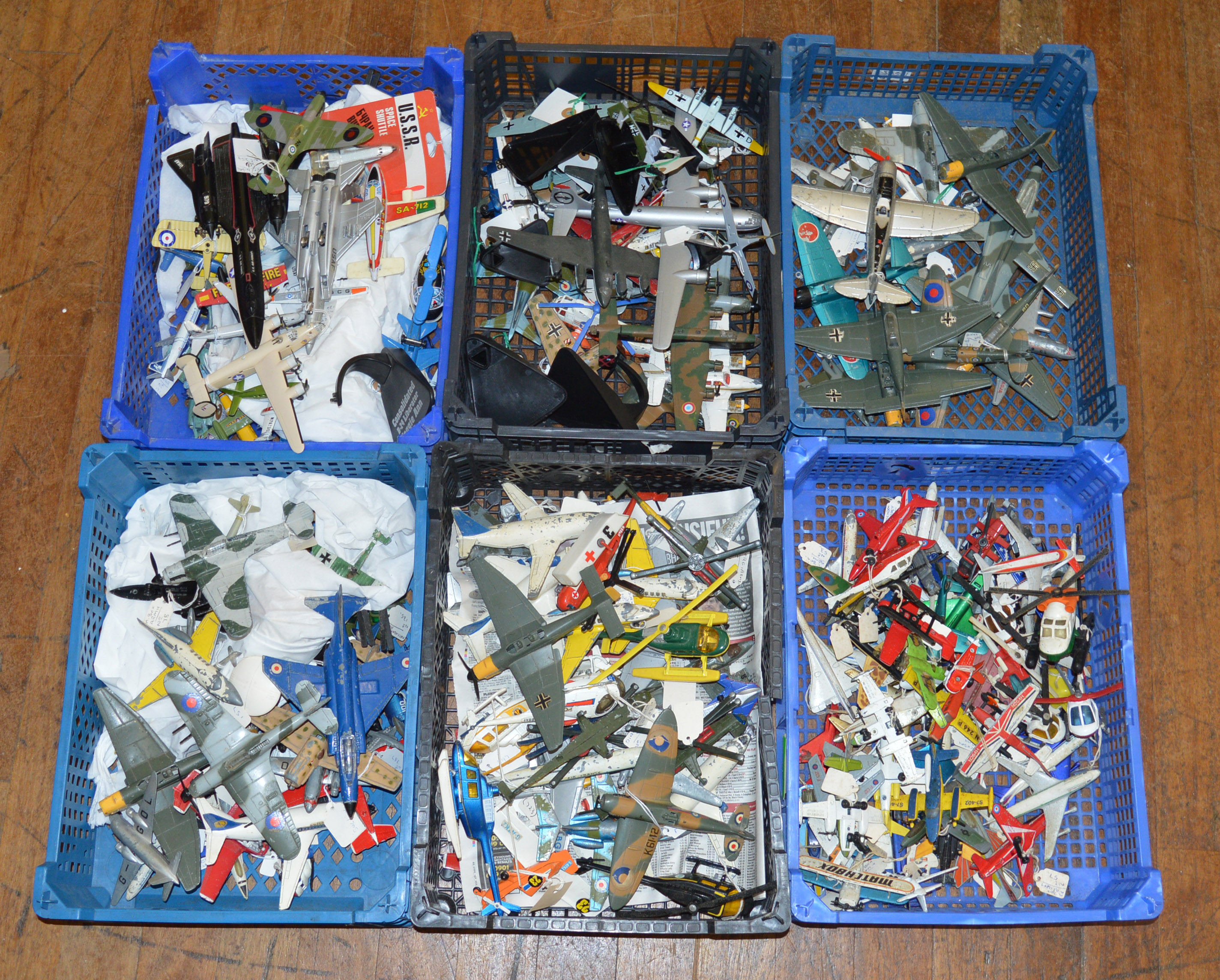 A very good quantity of unboxed aviation related diecast models, predominantly by Dinky, with