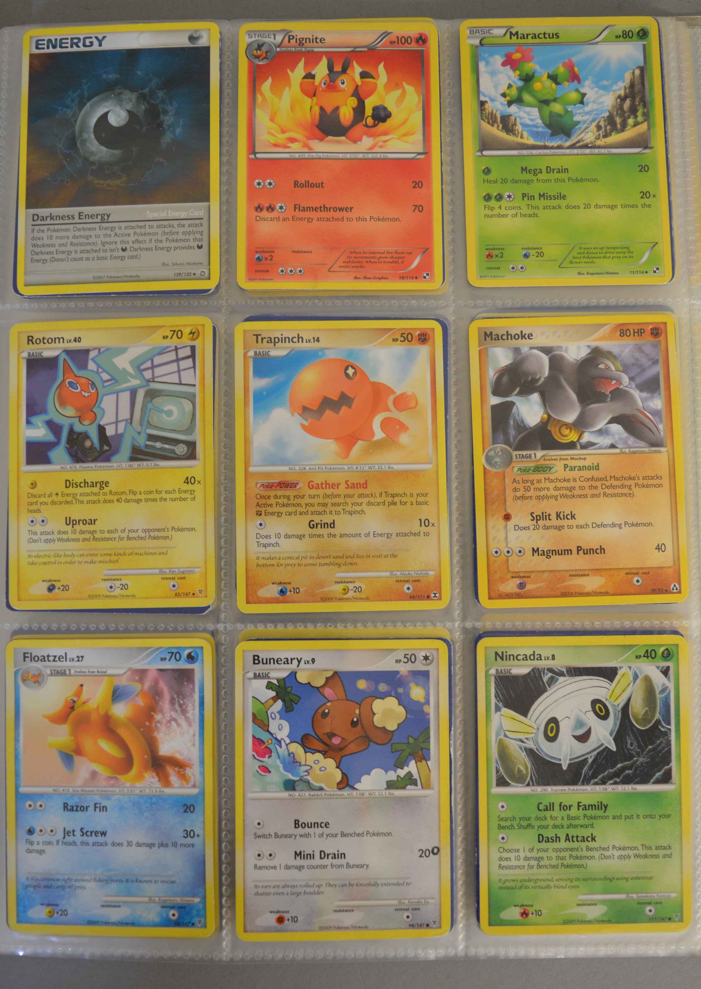 A mixed lot of Pokemon items, which includes; Game boy Color, Trading cards etc - Image 54 of 87