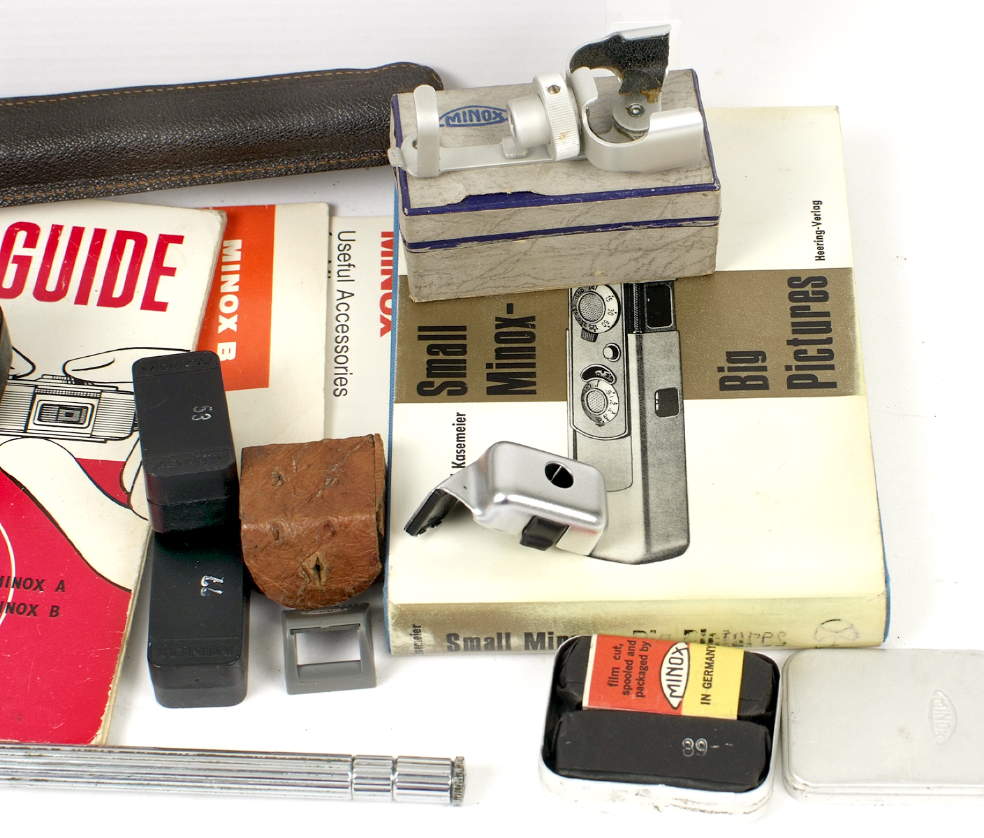 Extensive Minox B Sub-miniature 'Spy Camera' Outfit. To include Minox B (condition 4/5F) with - Image 3 of 3