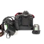 Canon EOS-1 Ds MK II DSLR Body #1, For Spares or Repair. Not Firing. (condition 6J) with charger and