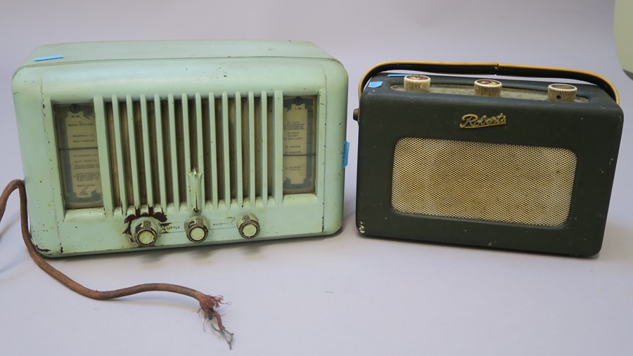 Two vintage radios Roberts Radio model R 200 and Little Maestro model 10 (not tested). (2)