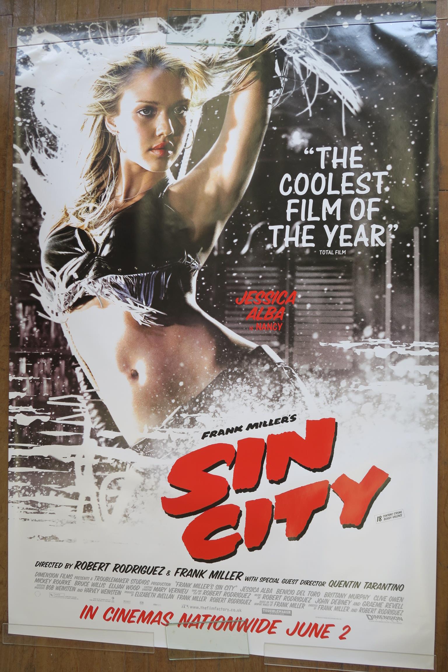 Sin City set of five different rolled double-sided teaser large film posters each measuring 47 x - Image 5 of 5